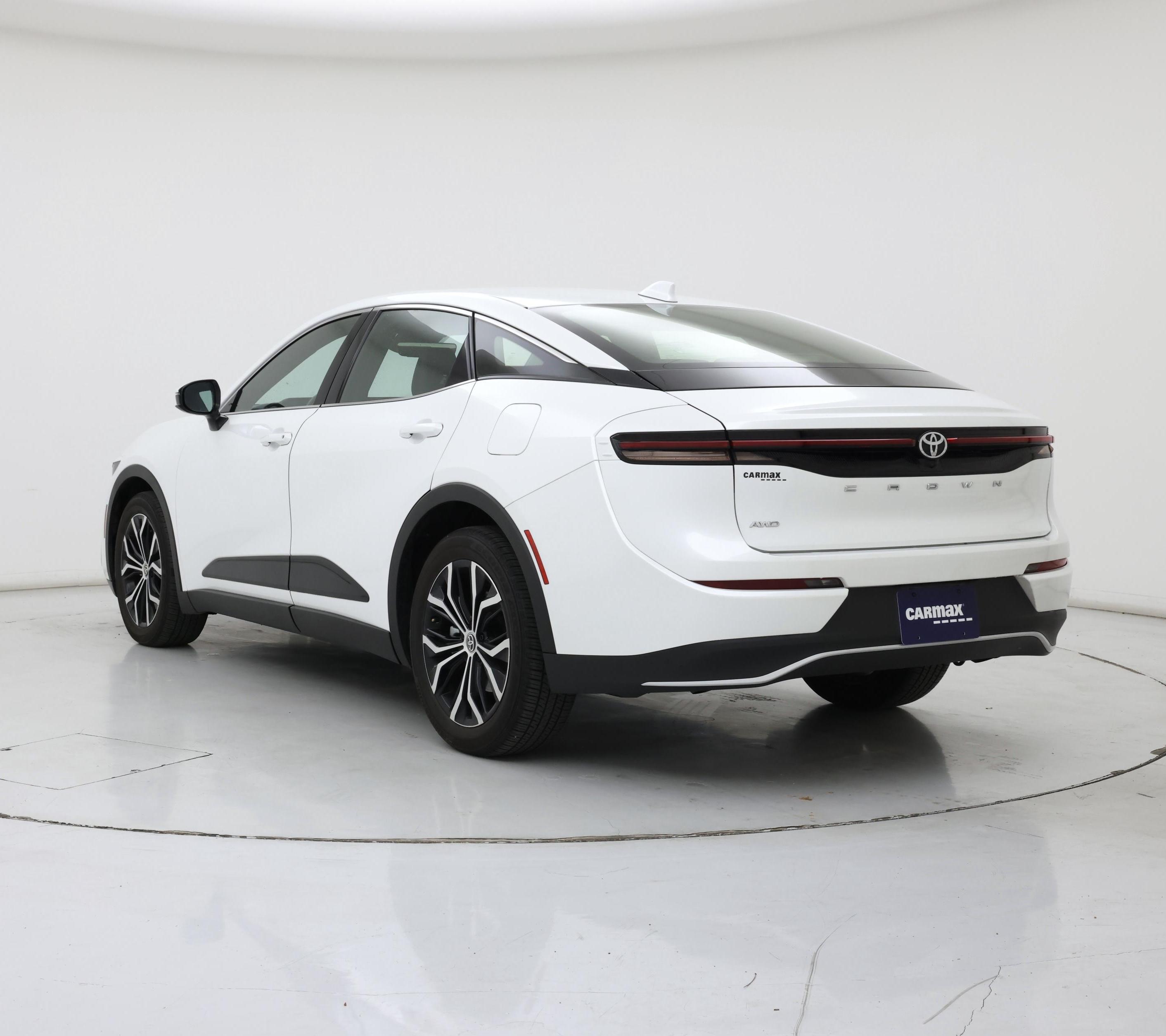 Thumbnail: 2023 Toyota Crown - 2