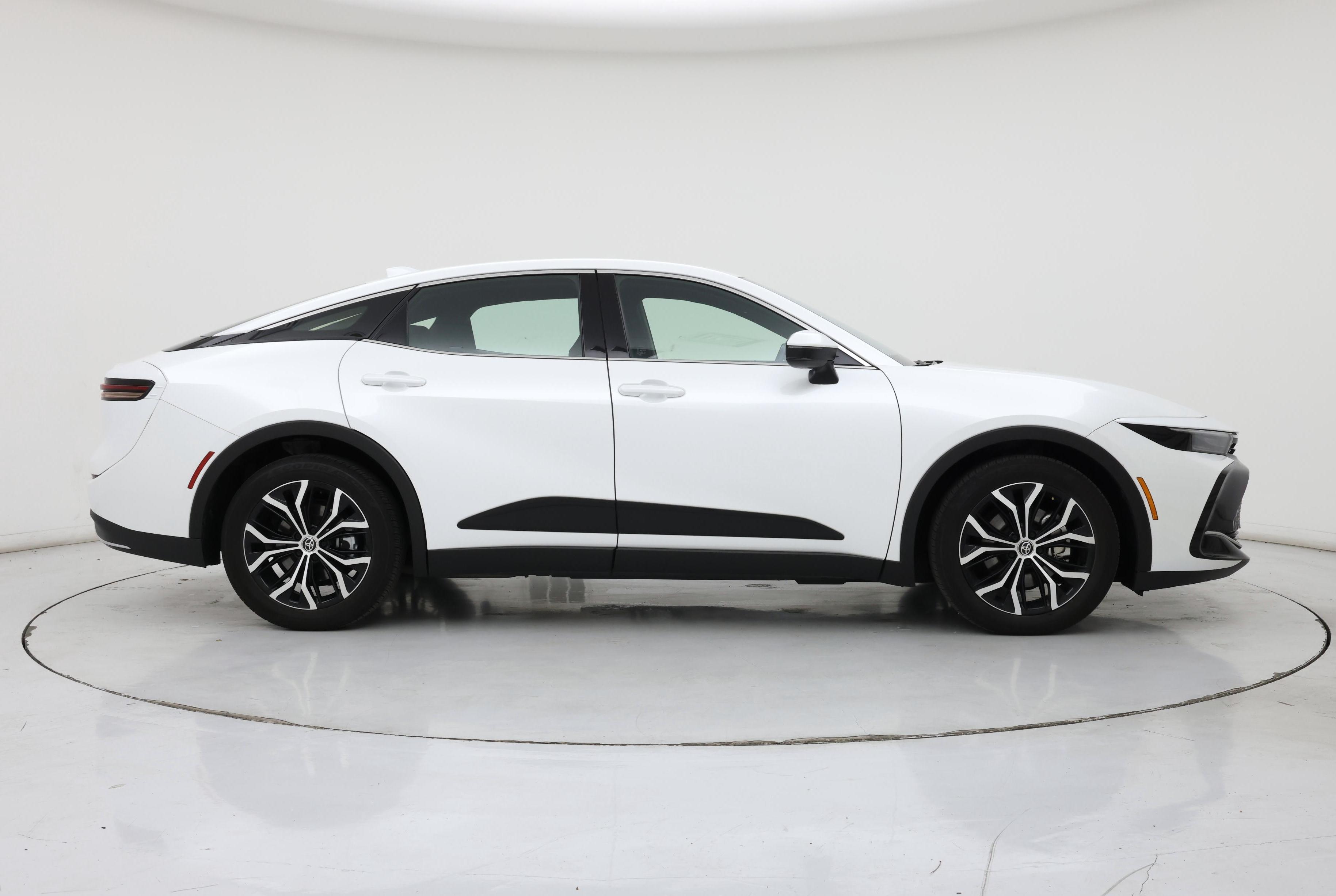 Thumbnail: 2023 Toyota Crown - 7