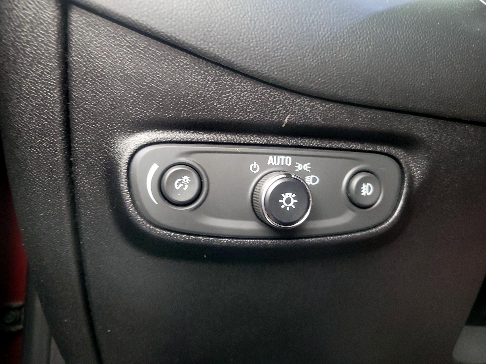 Thumbnail: 2018 Chevrolet Equinox - 13