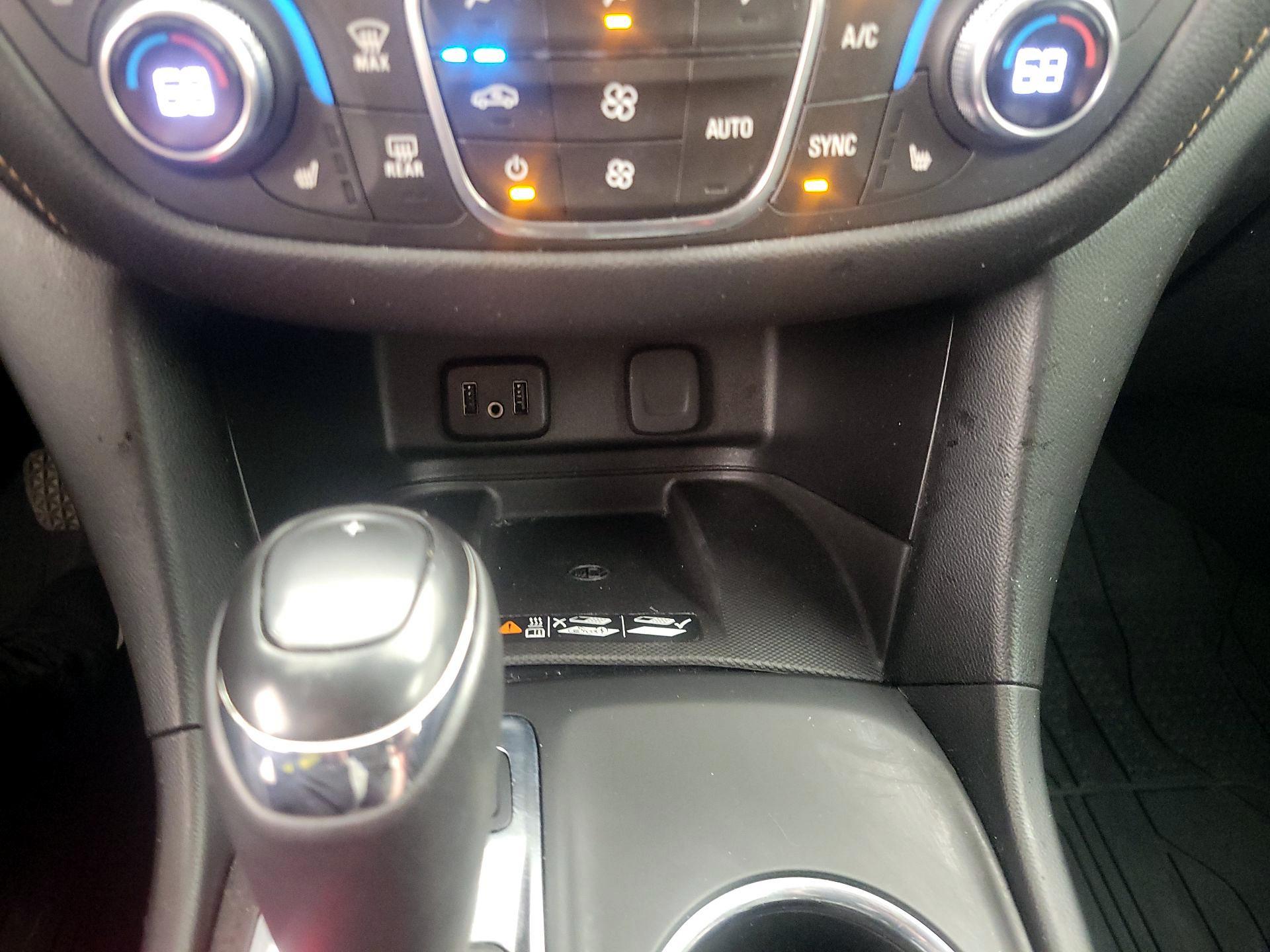 Thumbnail: 2018 Chevrolet Equinox - 19