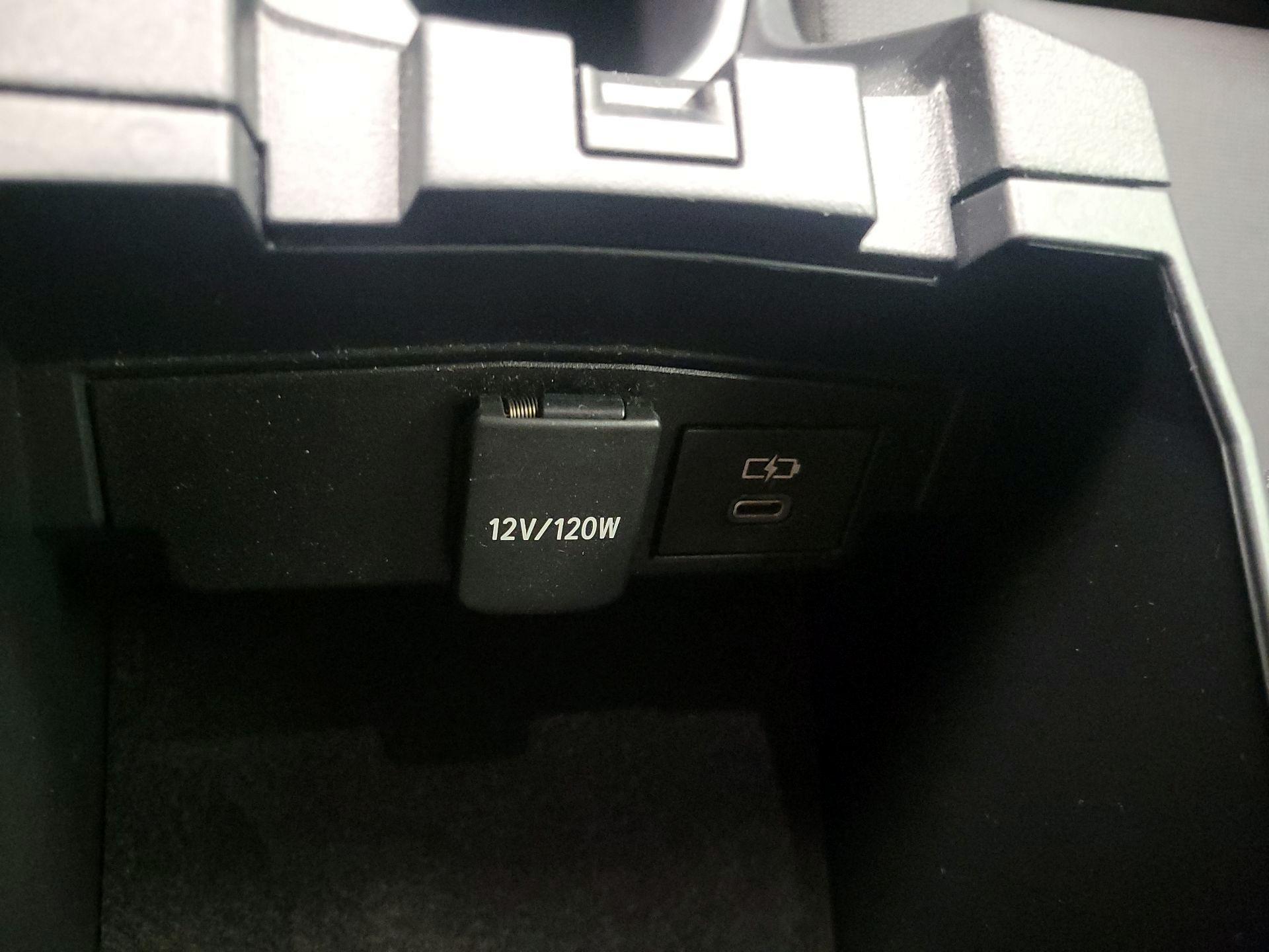 Thumbnail: 2024 Toyota Corolla - 18