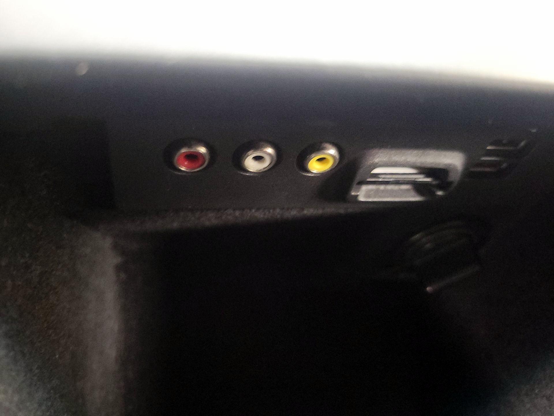 Thumbnail: 2014 Ford Taurus - 19