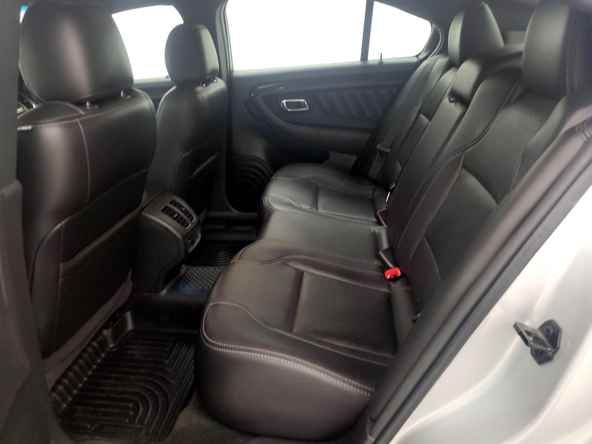 Thumbnail: 2014 Ford Taurus - 20