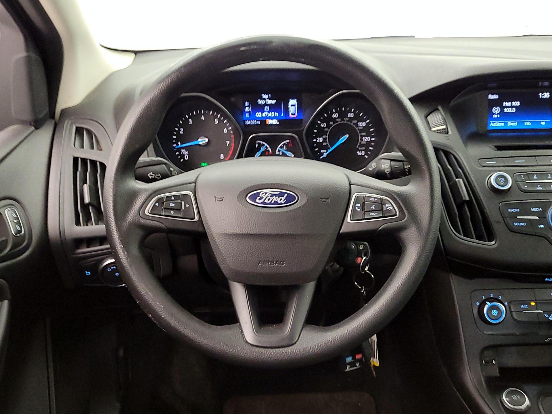 Thumbnail: 2017 Ford Focus - 10