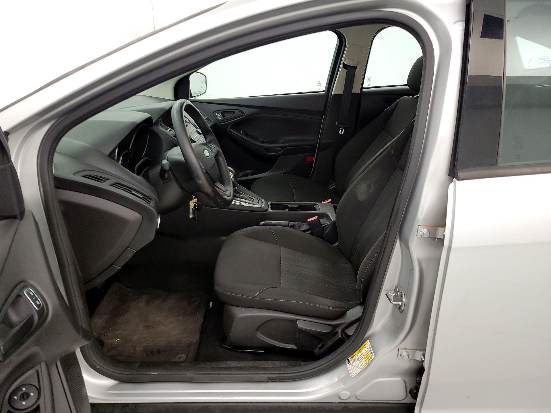 Thumbnail: 2017 Ford Focus - 11