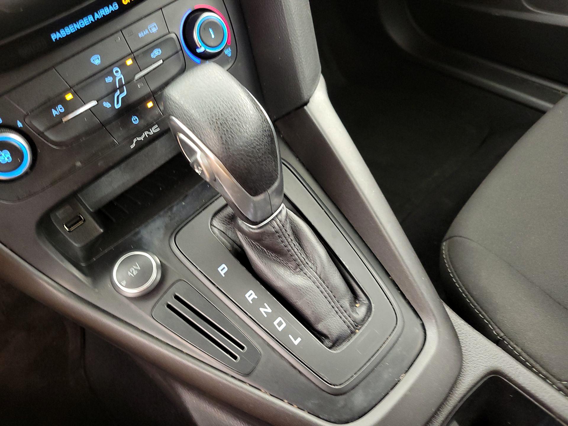 Thumbnail: 2017 Ford Focus - 17