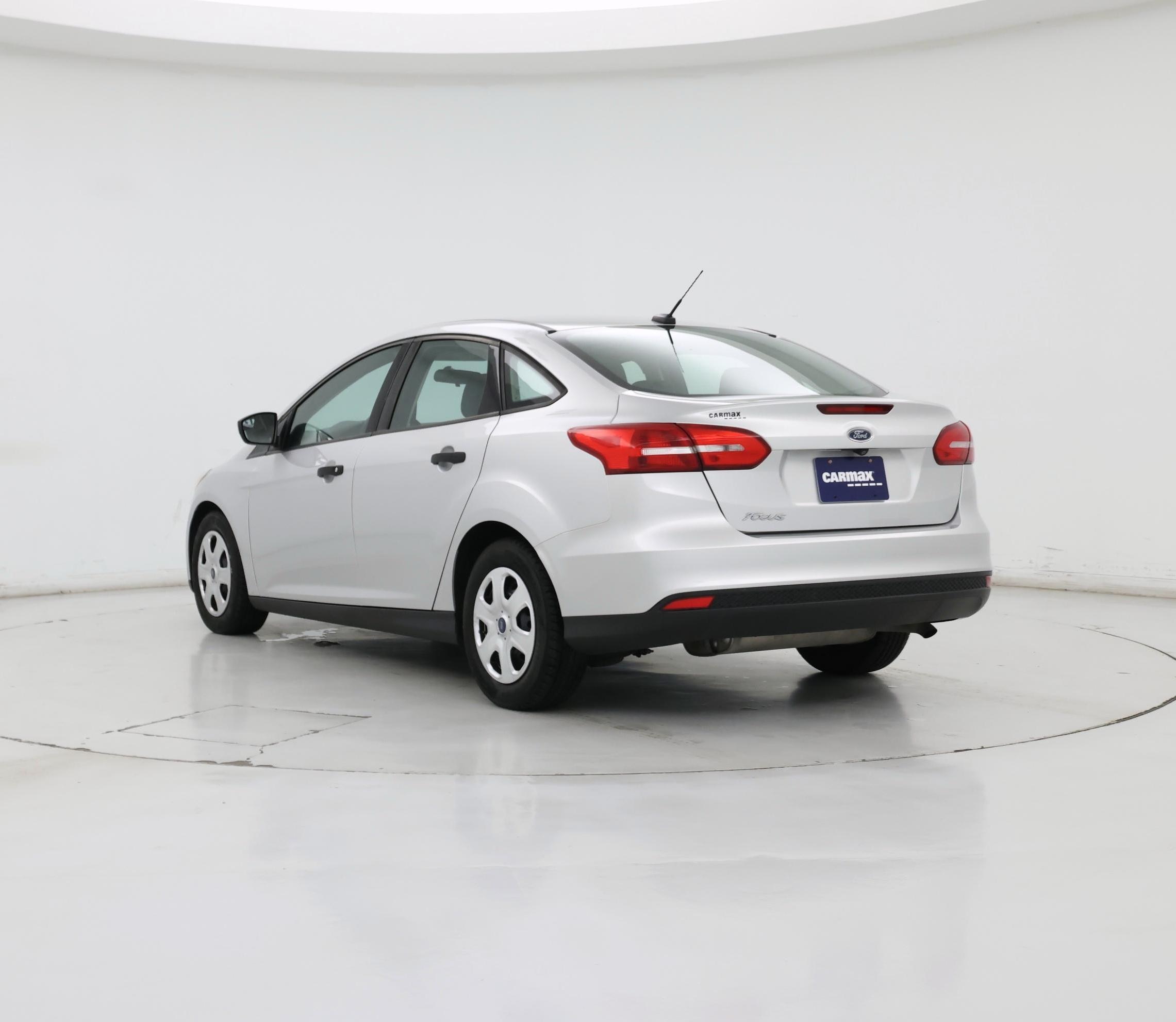 Thumbnail: 2017 Ford Focus - 2