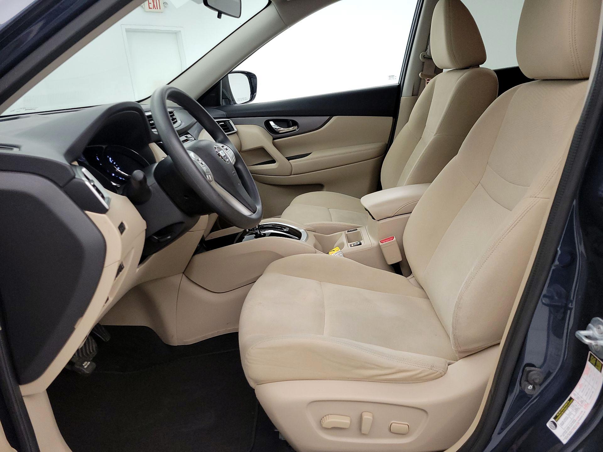 Thumbnail: 2016 Nissan Rogue - 11