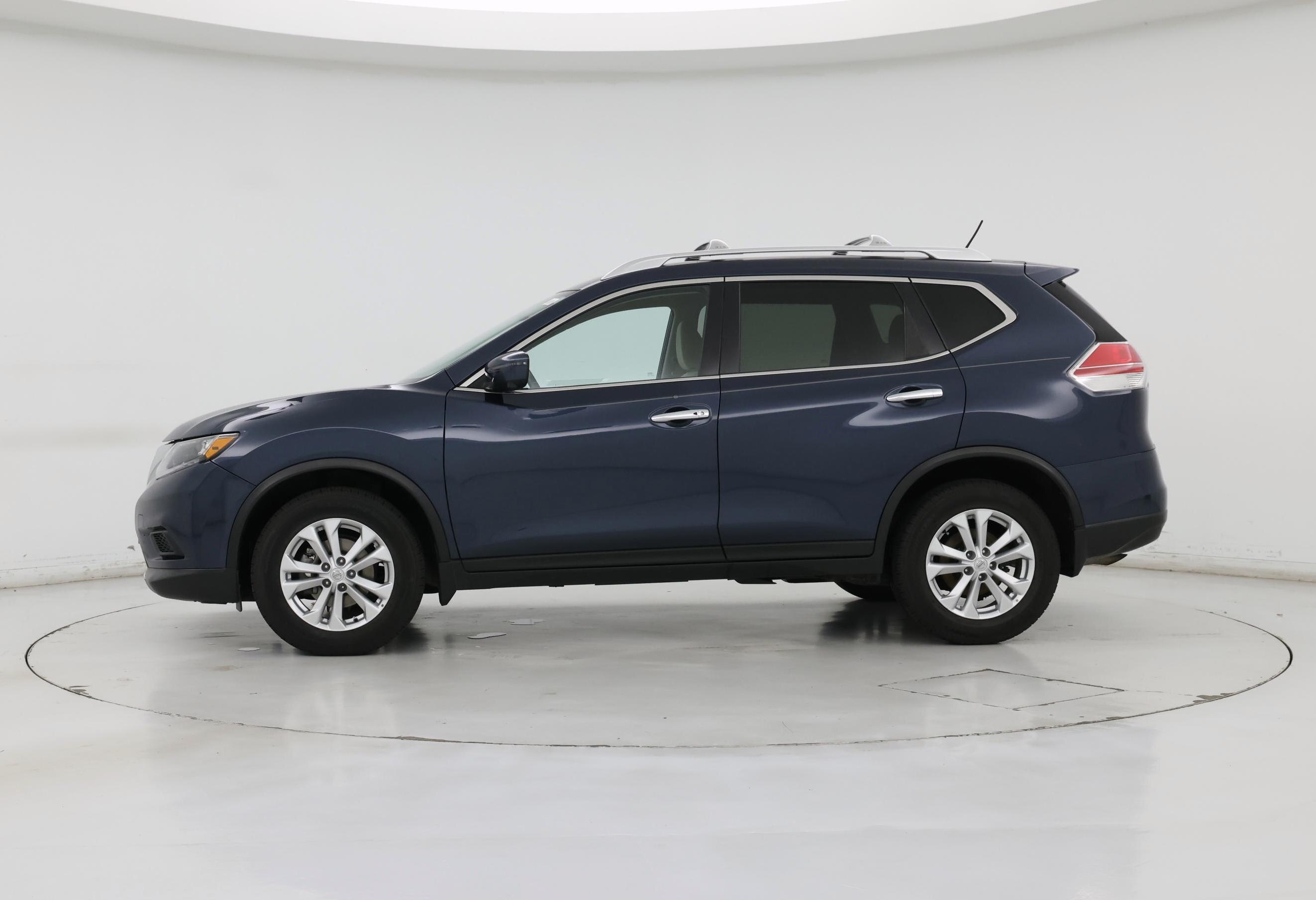 Thumbnail: 2016 Nissan Rogue - 3