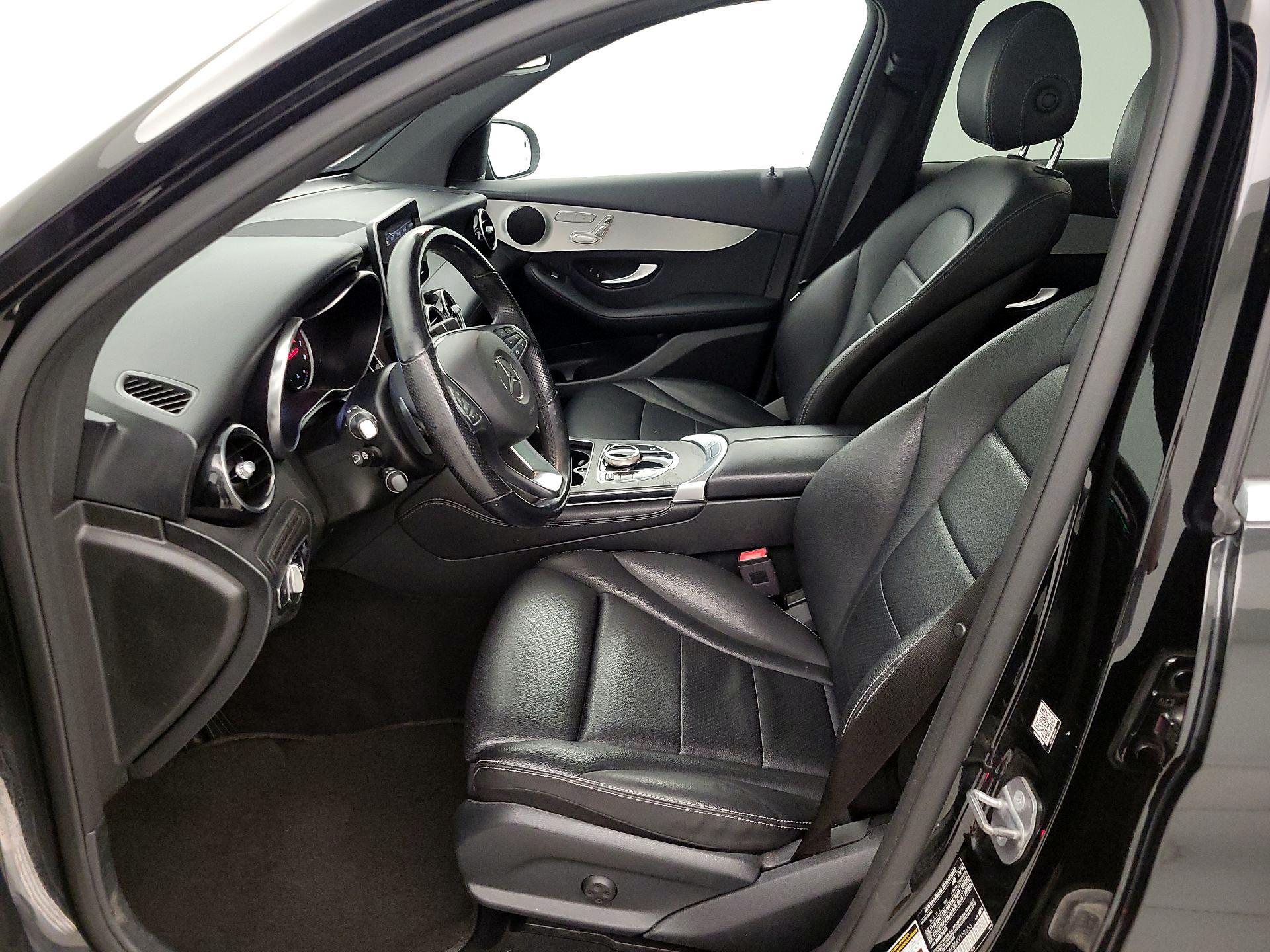 Thumbnail: 2019 Mercedes-Benz GLC - 11