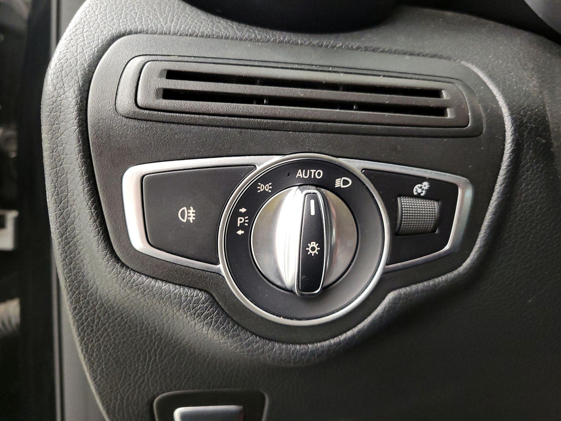 Thumbnail: 2019 Mercedes-Benz GLC - 13