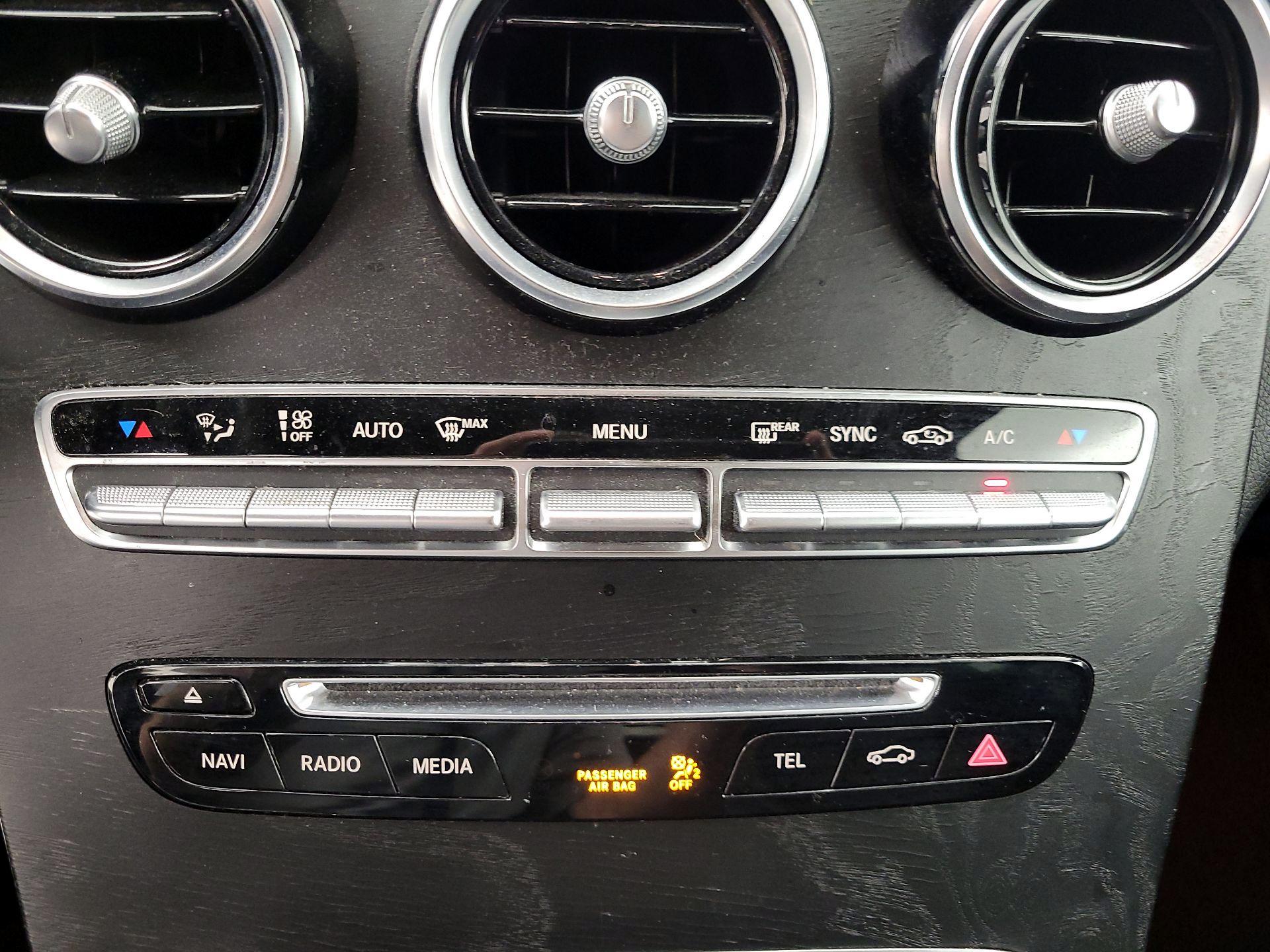 Thumbnail: 2019 Mercedes-Benz GLC - 16