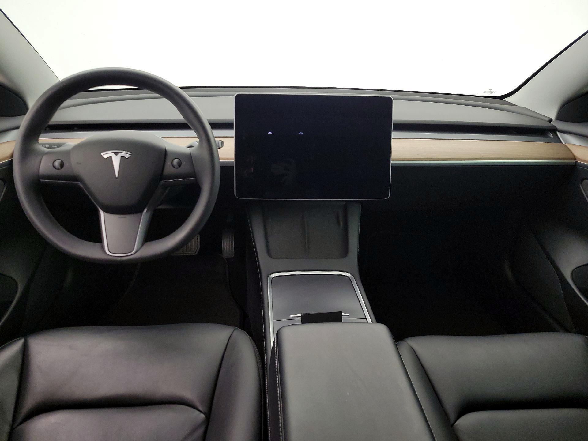 Thumbnail: 2021 Tesla Model 3 - 9