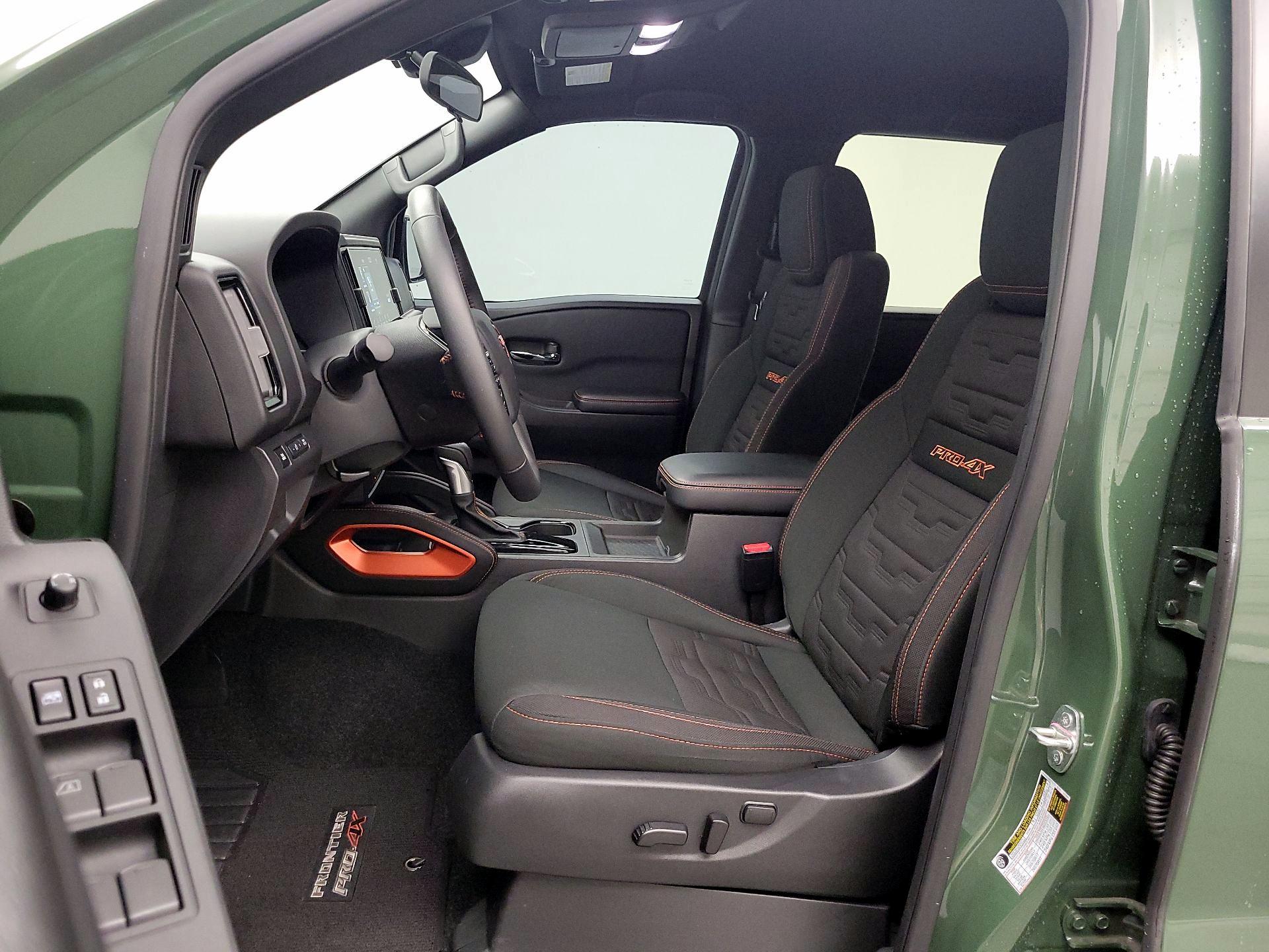 Thumbnail: 2025 Nissan Frontier - 11