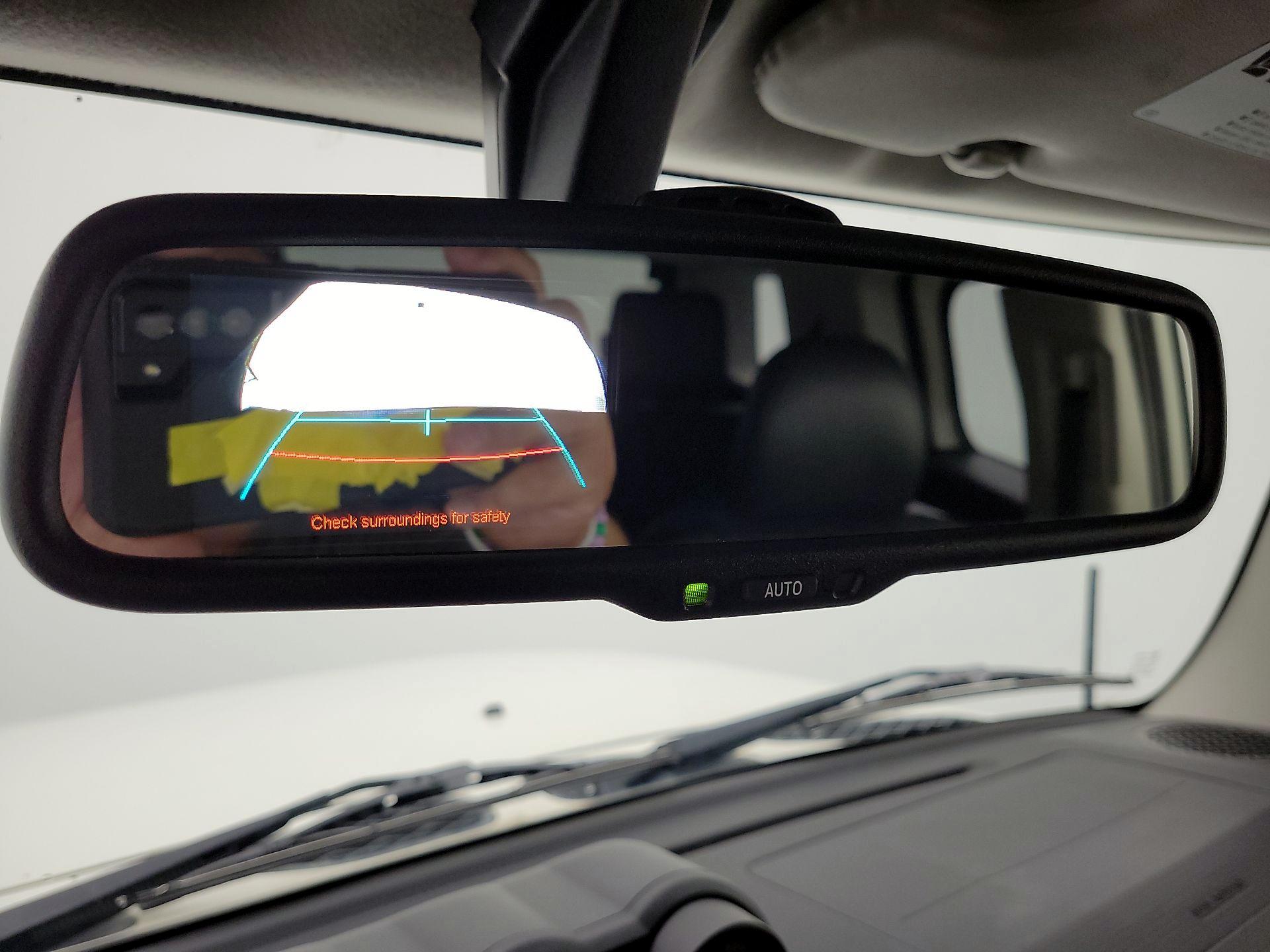 Thumbnail: 2014 Toyota FJ Cruiser - 14