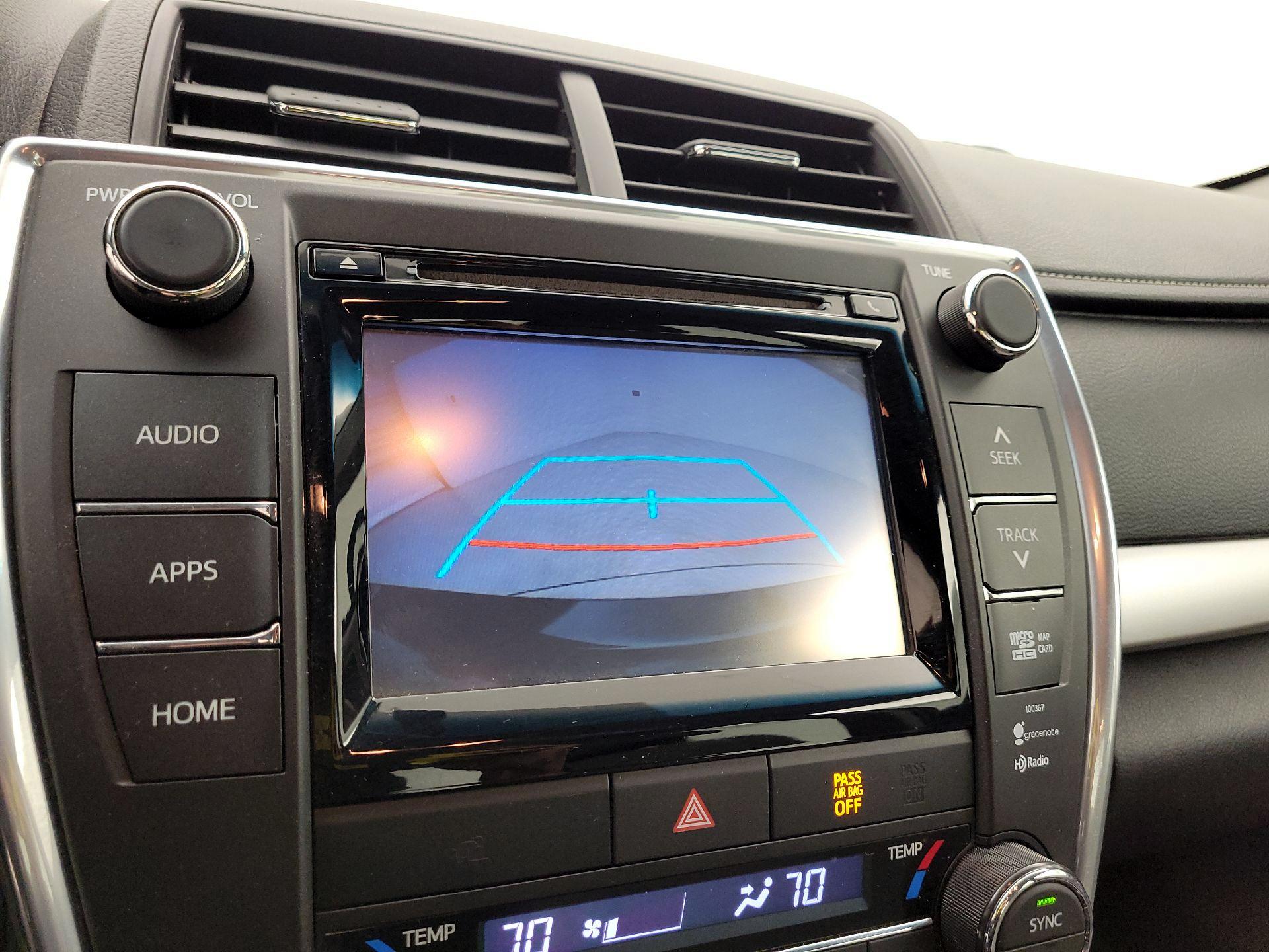 Thumbnail: 2015 Toyota Camry - 15