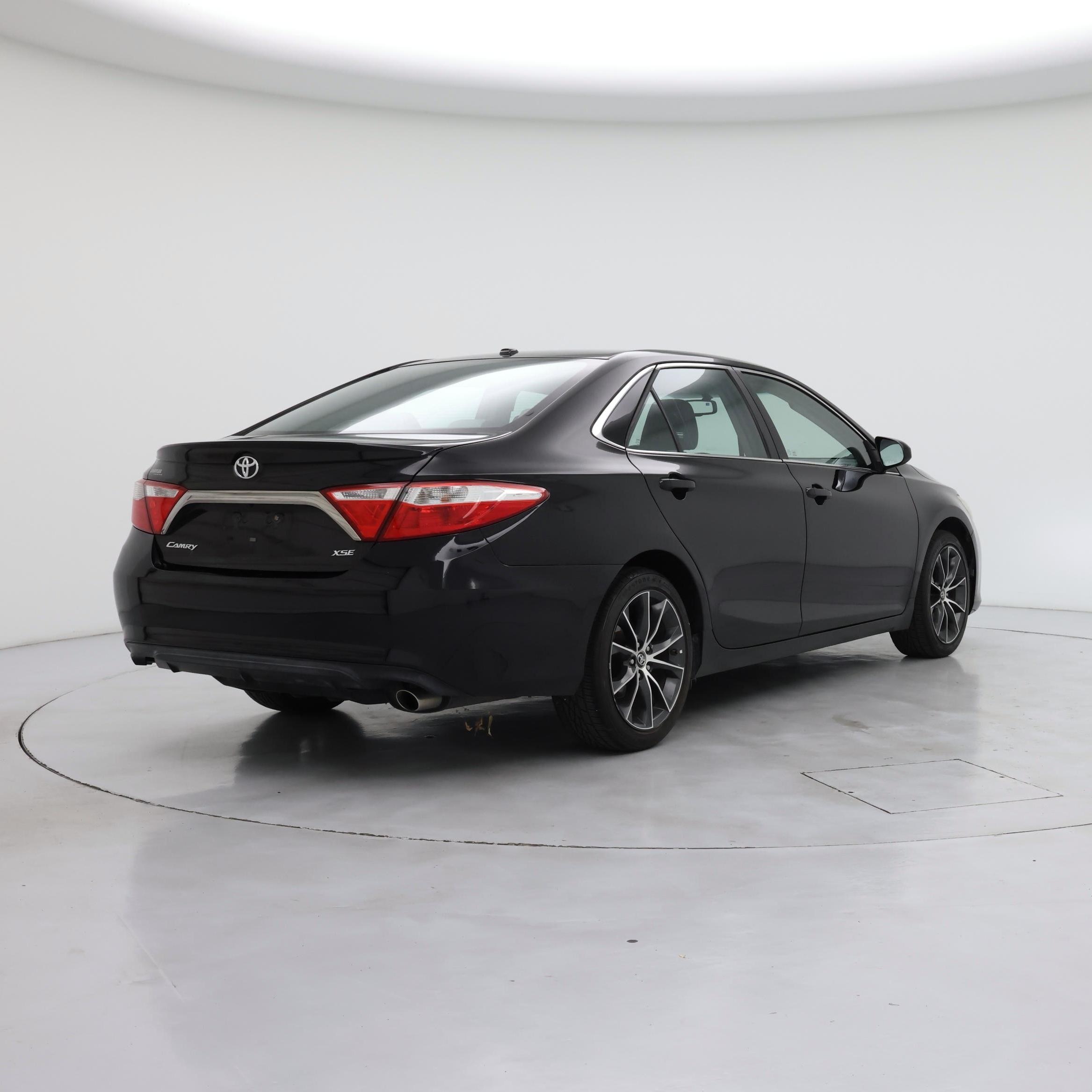 Thumbnail: 2015 Toyota Camry - 8