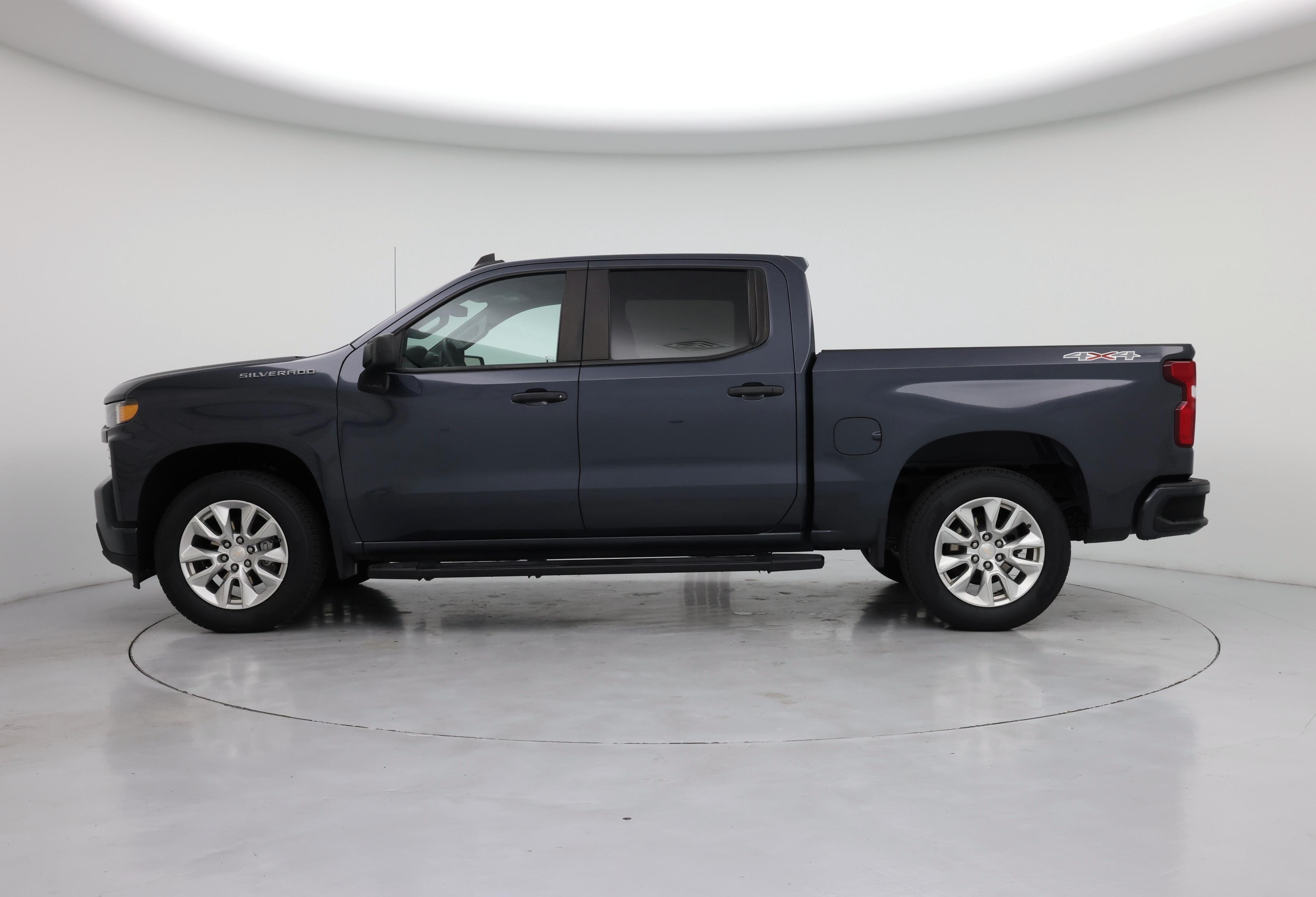 Thumbnail: 2022 Chevrolet Silverado 1500 - 3