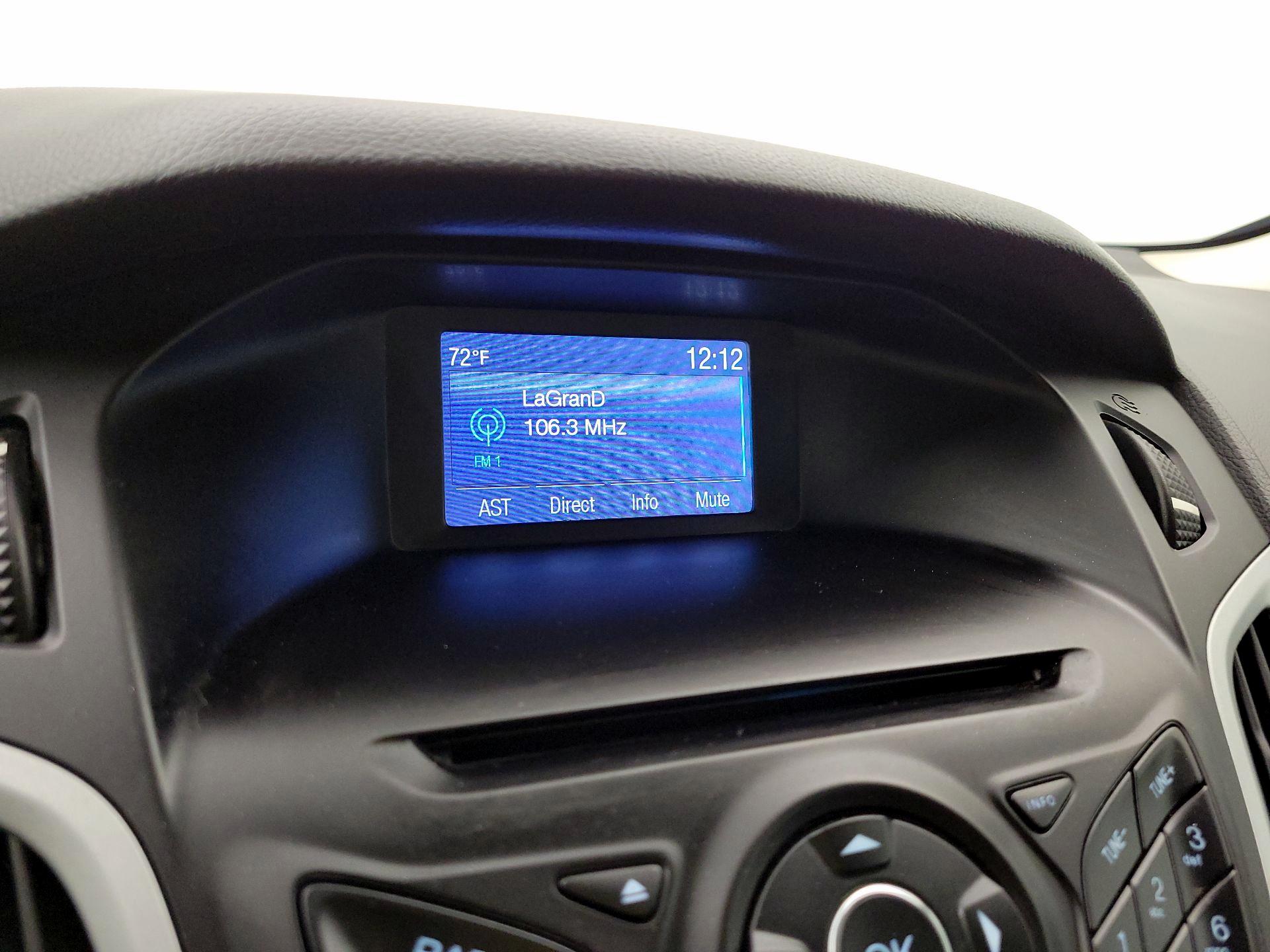 Thumbnail: 2014 Ford Focus - 14