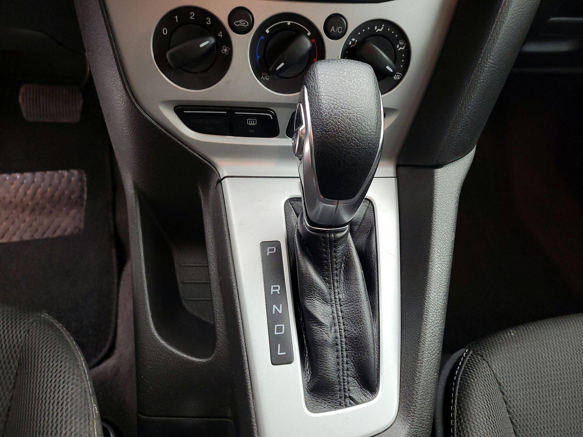 Thumbnail: 2014 Ford Focus - 16