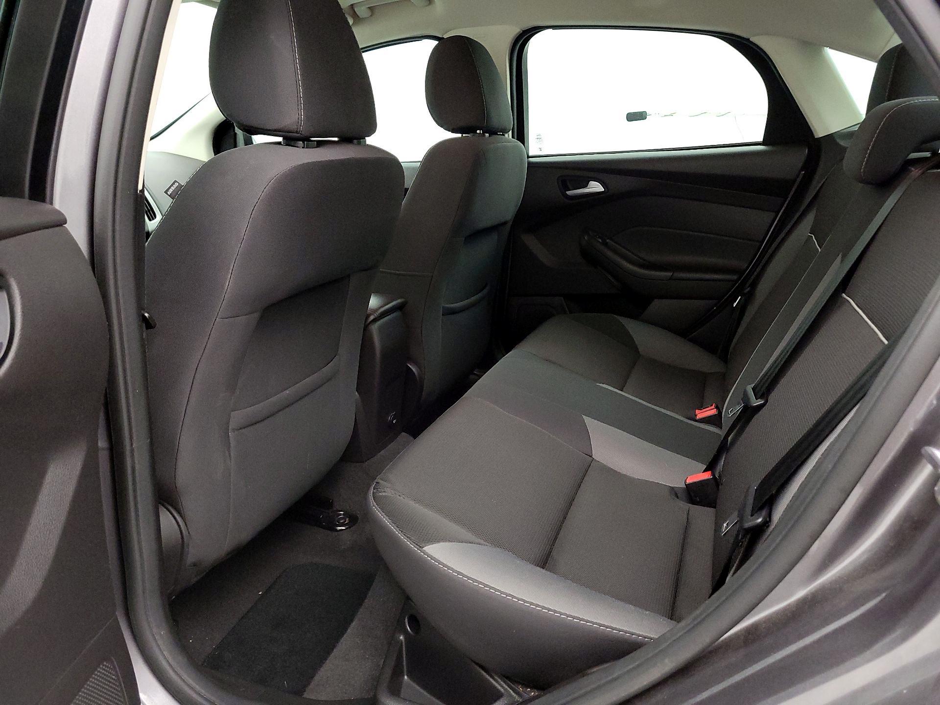 Thumbnail: 2014 Ford Focus - 18