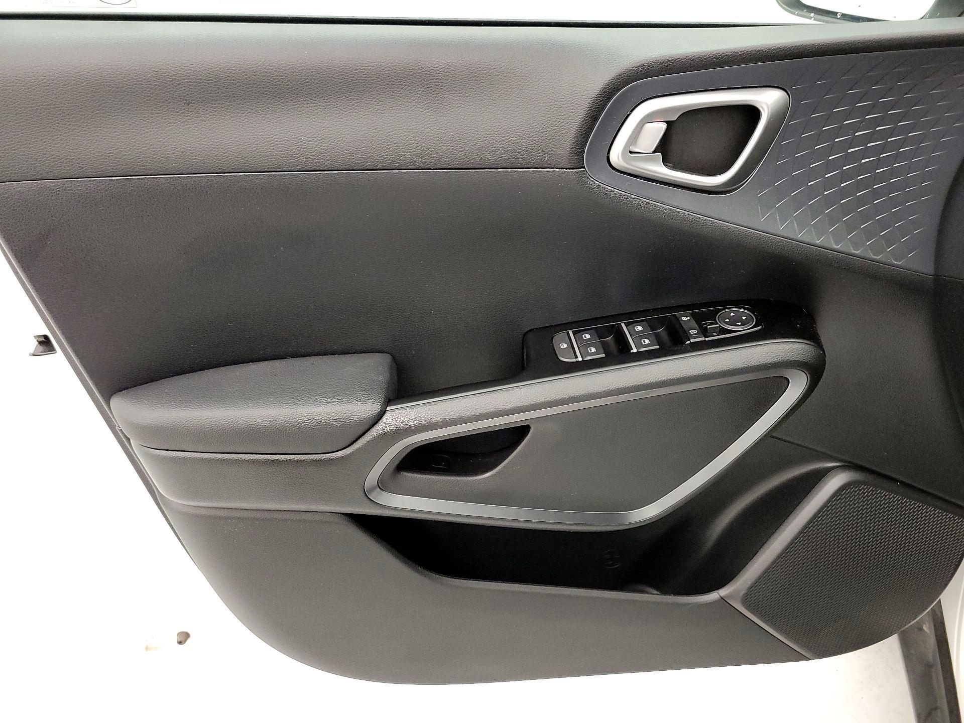 Thumbnail: 2021 Kia Soul - 12