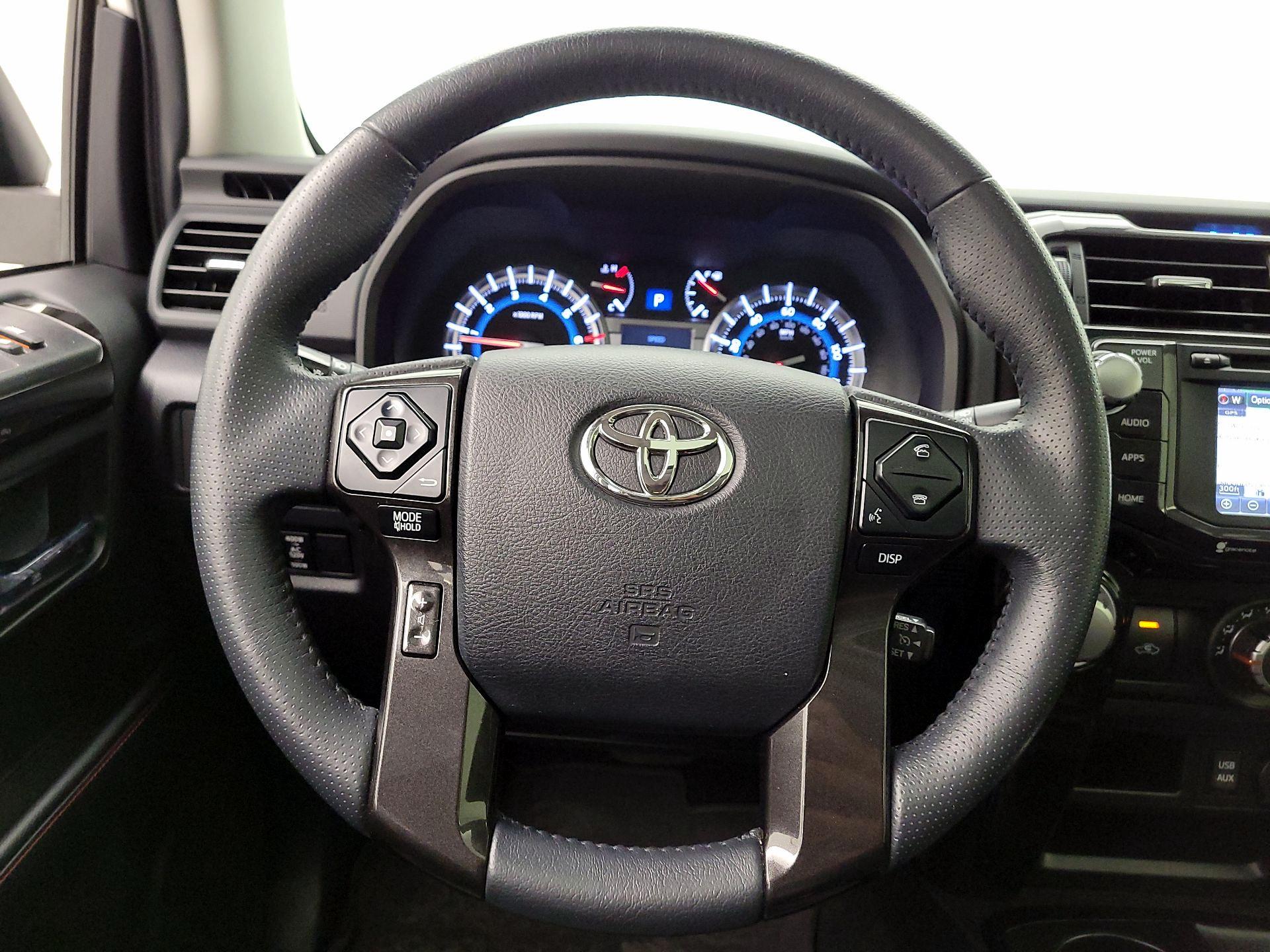 Thumbnail: 2019 Toyota 4Runner - 10
