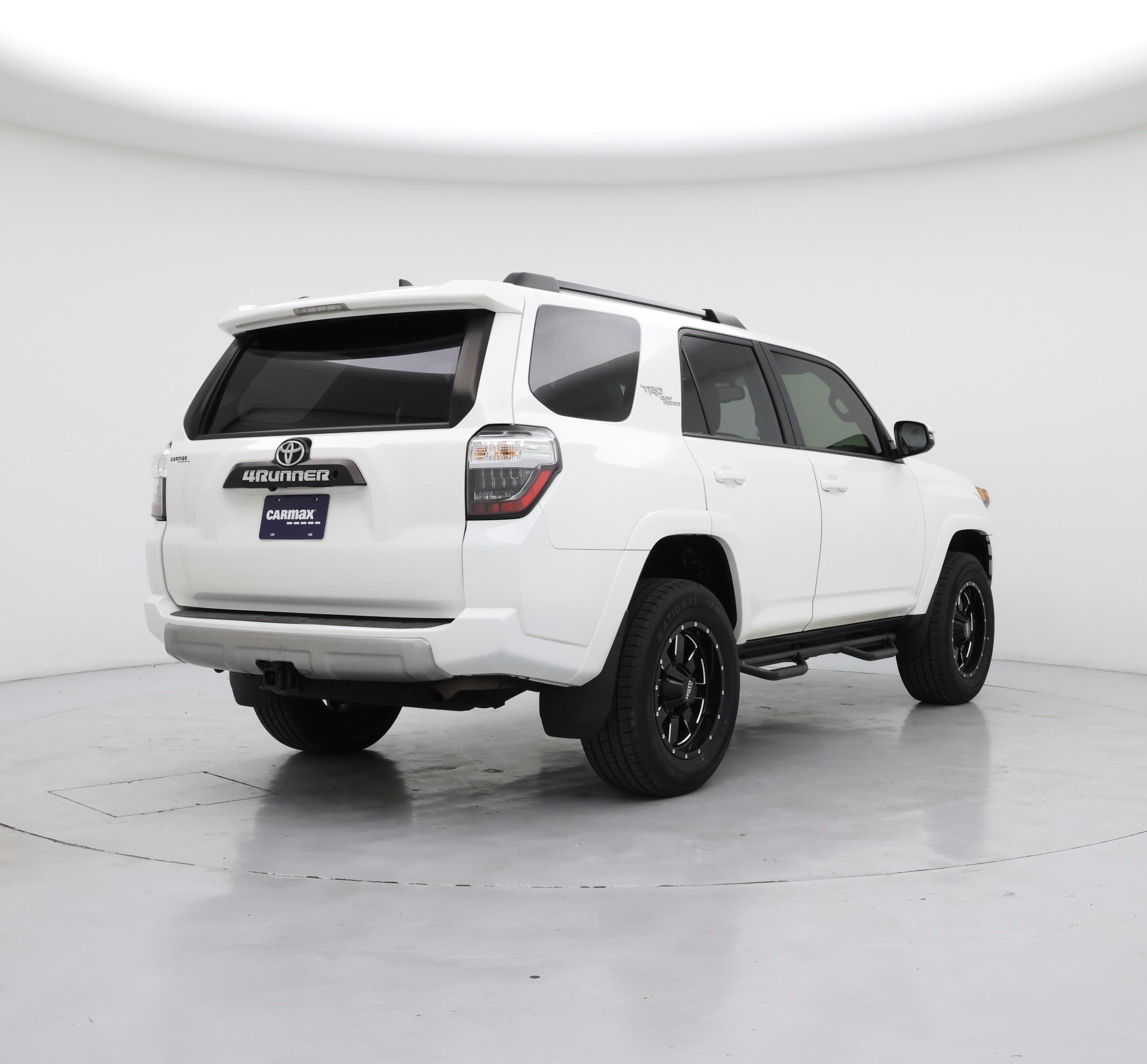 Thumbnail: 2019 Toyota 4Runner - 8