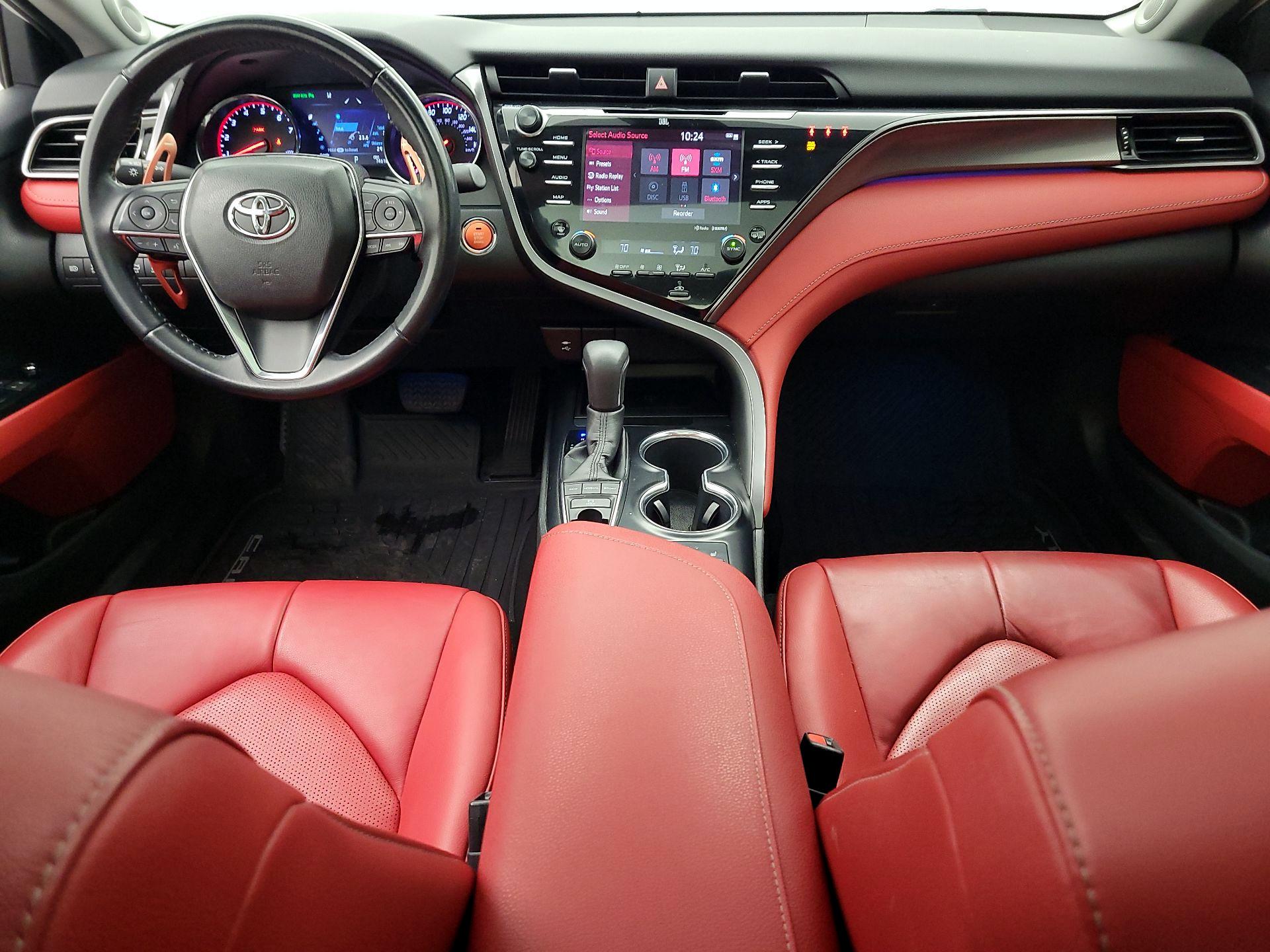 Thumbnail: 2019 Toyota Camry - 9