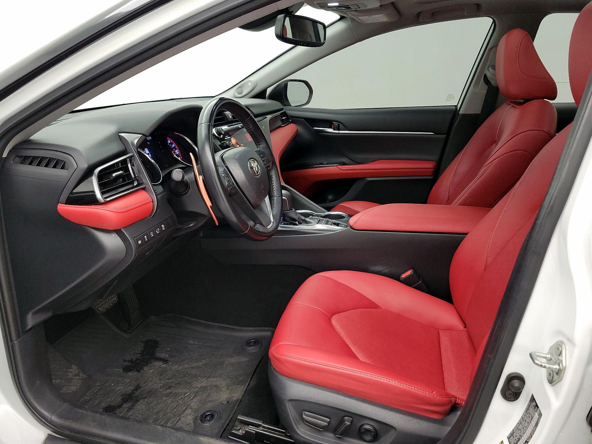 Thumbnail: 2019 Toyota Camry - 11