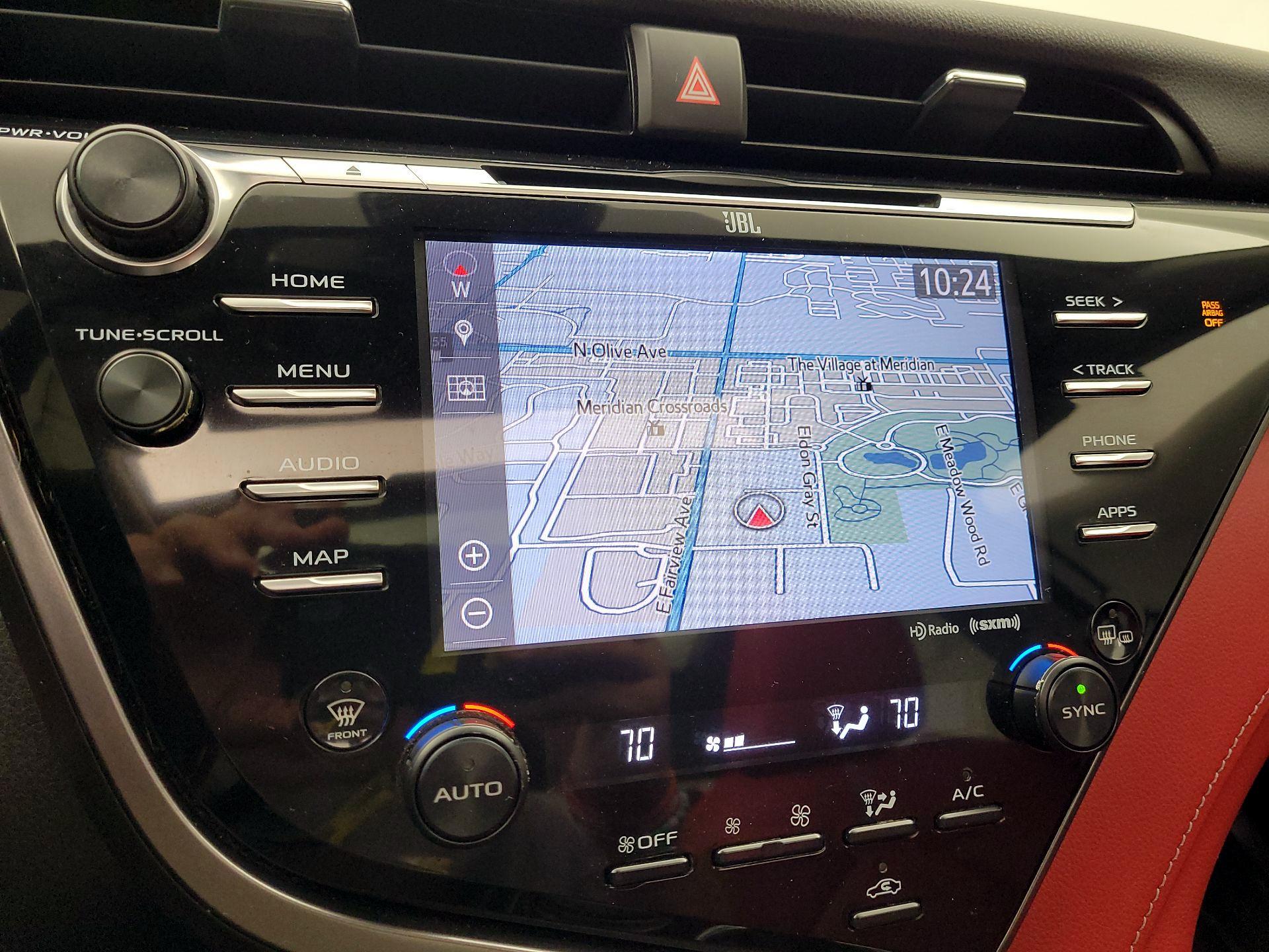 Thumbnail: 2019 Toyota Camry - 14