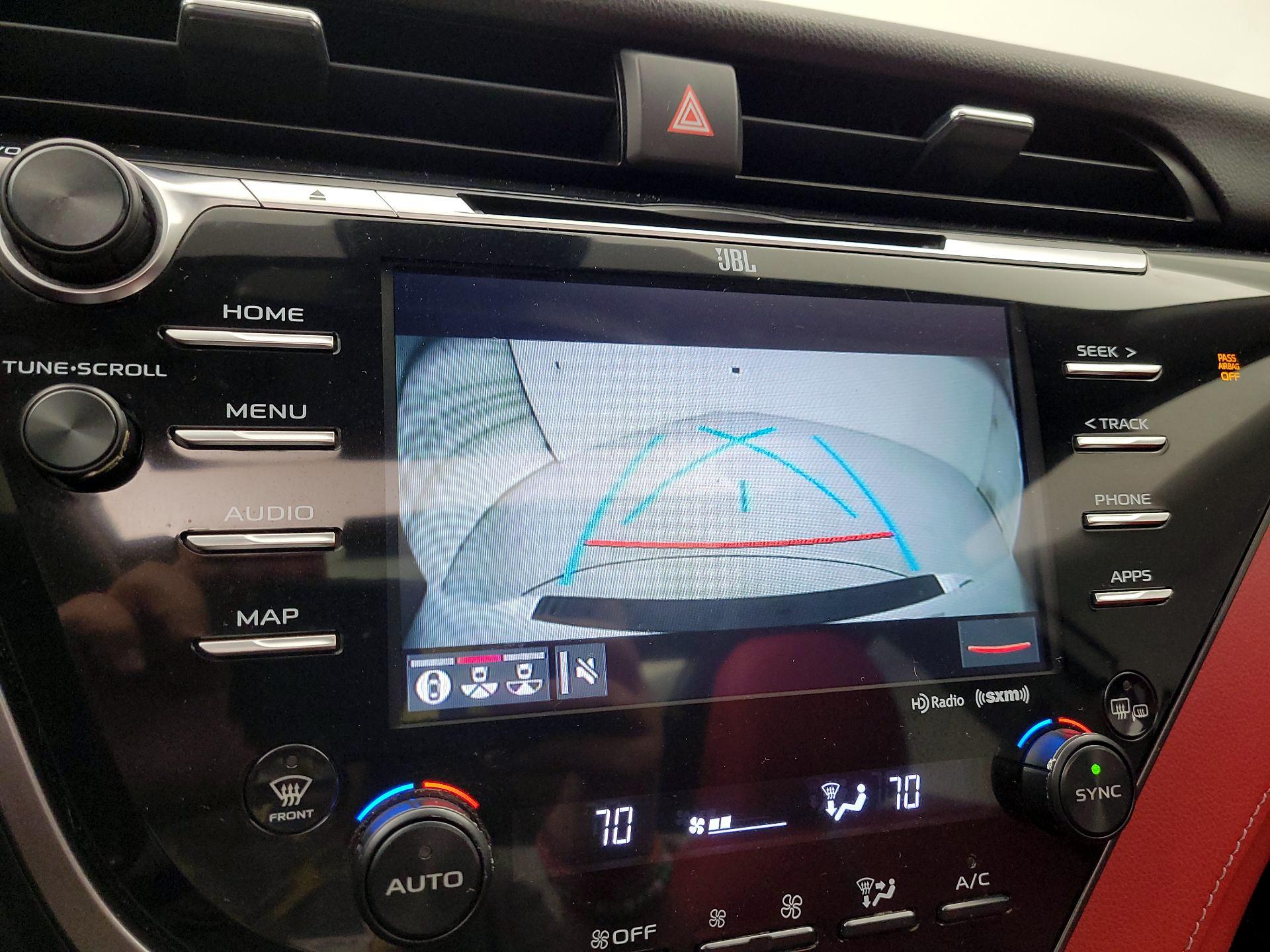 Thumbnail: 2019 Toyota Camry - 15