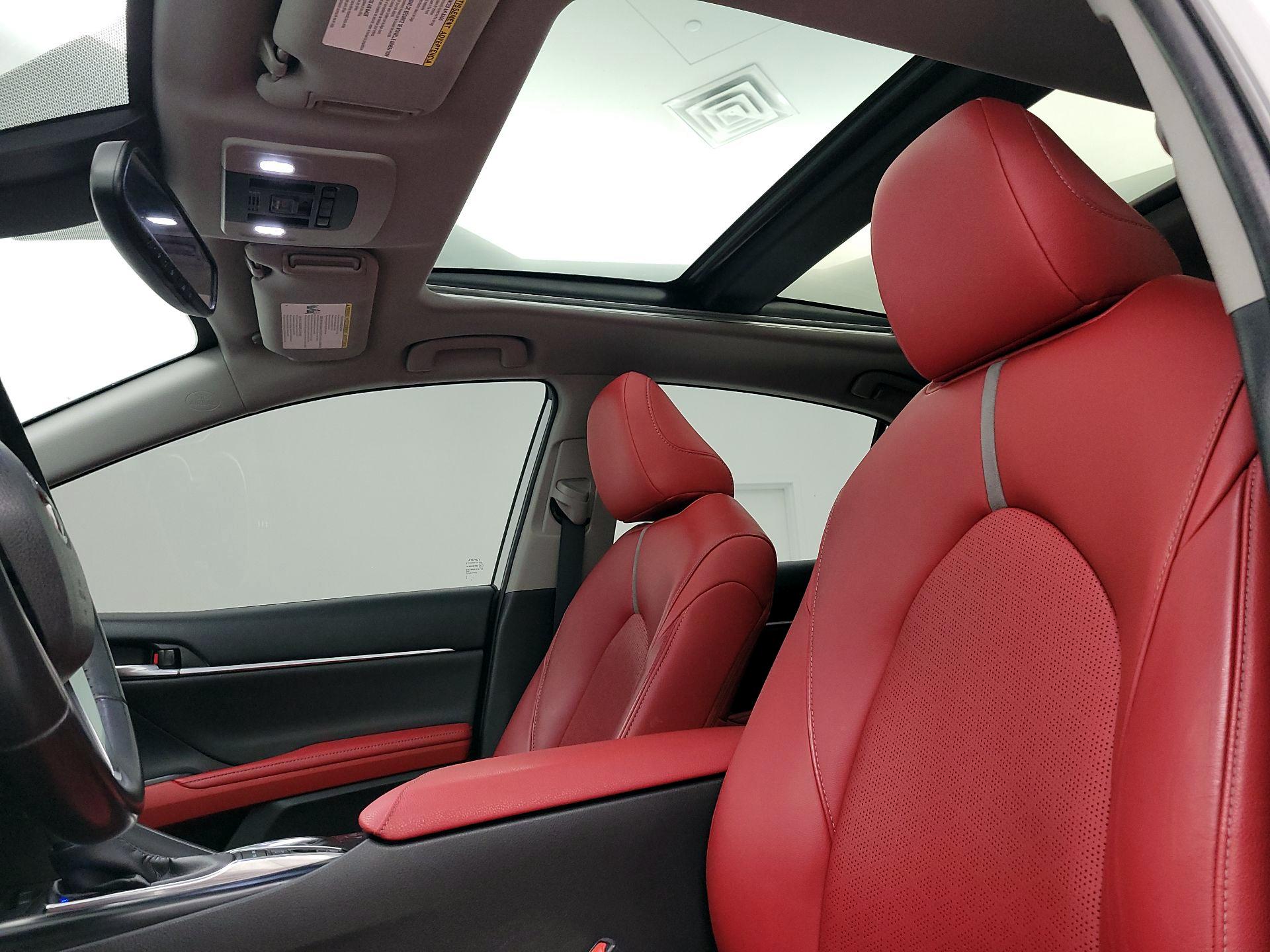 Thumbnail: 2019 Toyota Camry - 20