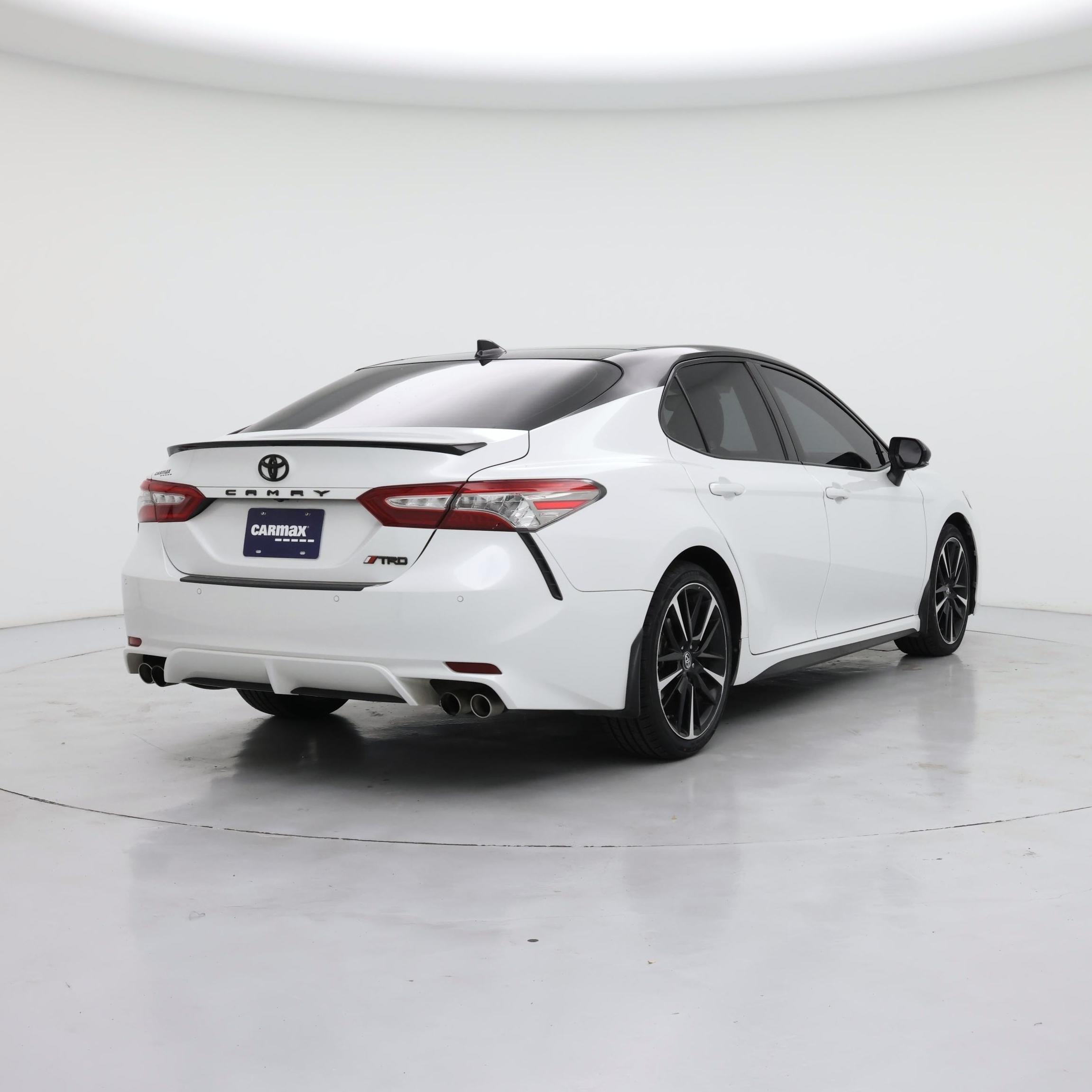 Thumbnail: 2019 Toyota Camry - 8