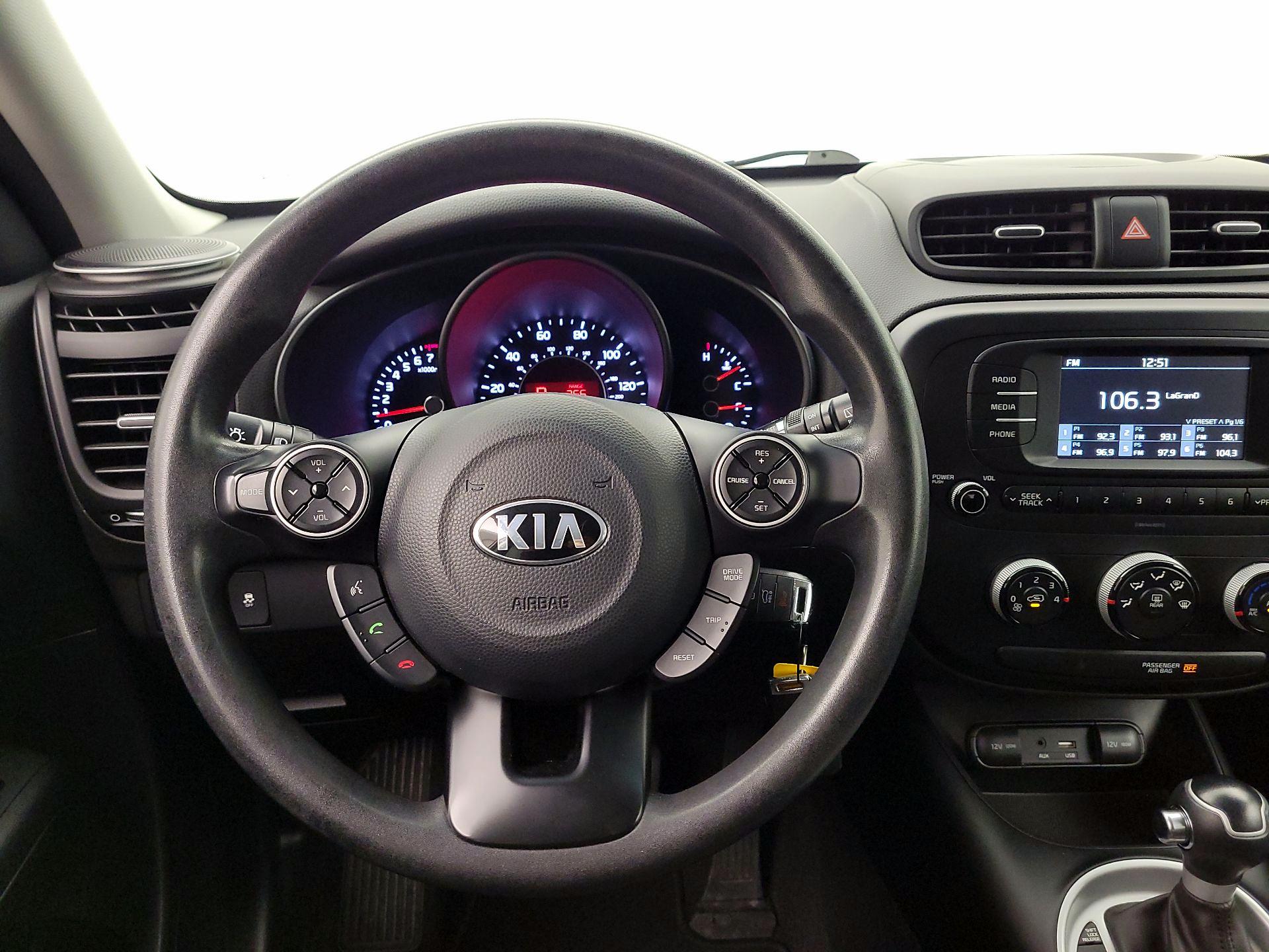 Thumbnail: 2017 Kia Soul - 10