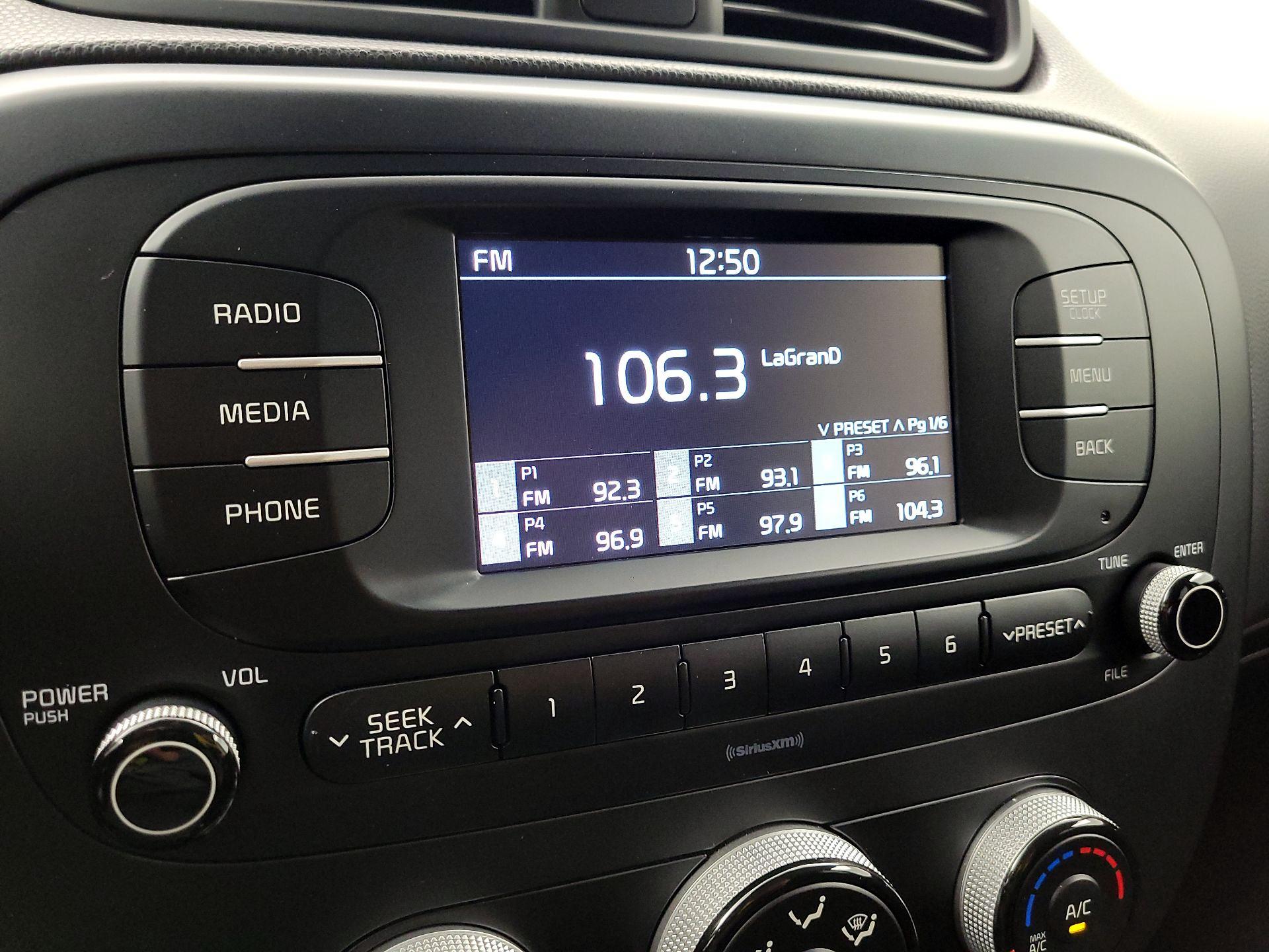 Thumbnail: 2017 Kia Soul - 14