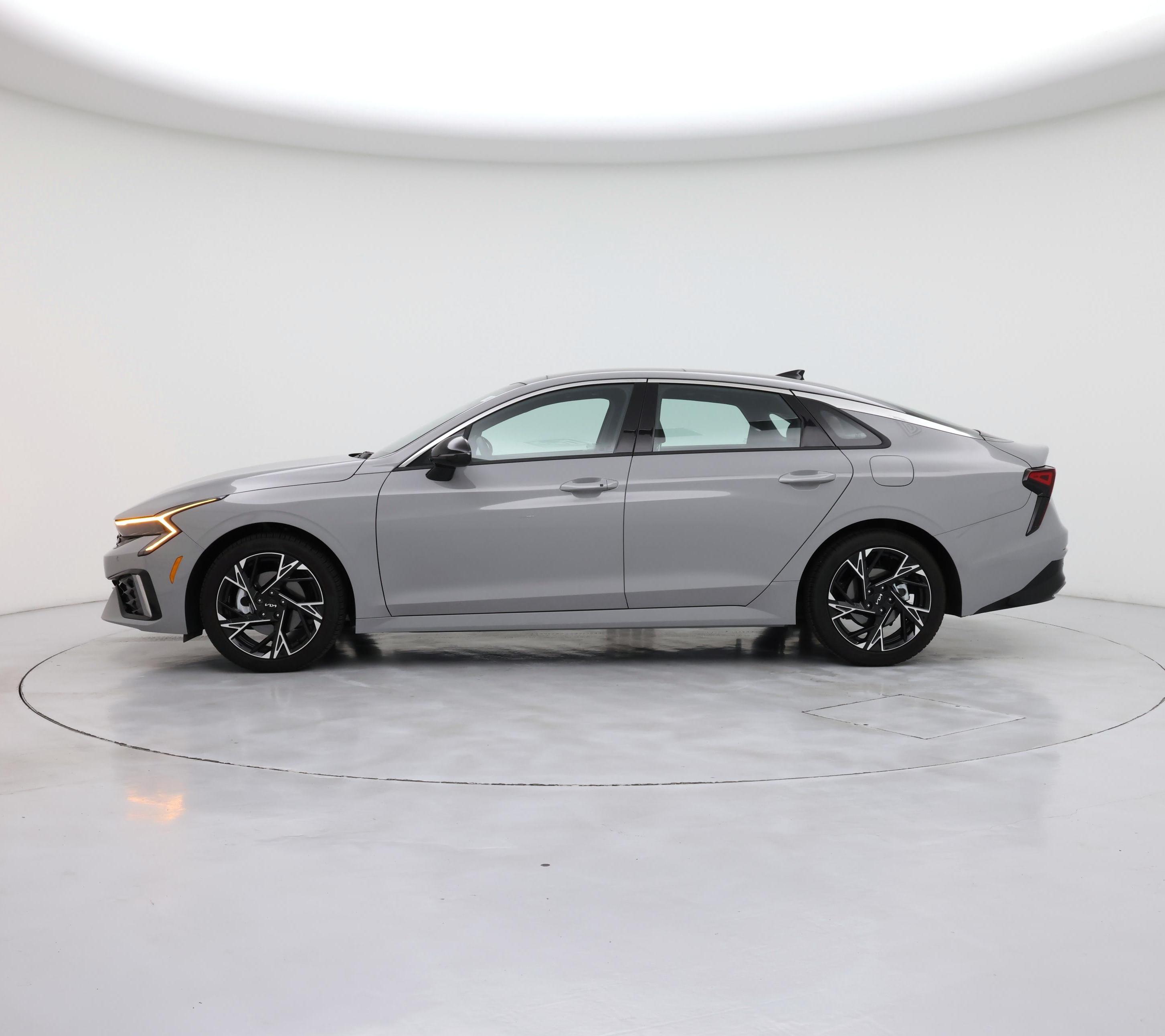 Thumbnail: 2025 Kia K5 - 3