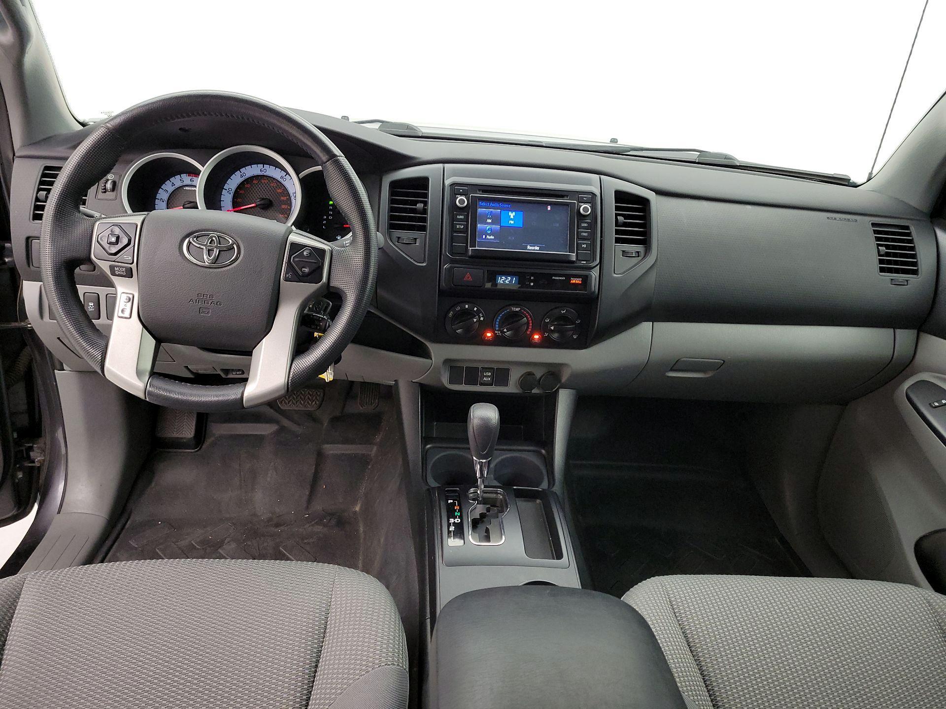 Thumbnail: 2014 Toyota Tacoma - 9