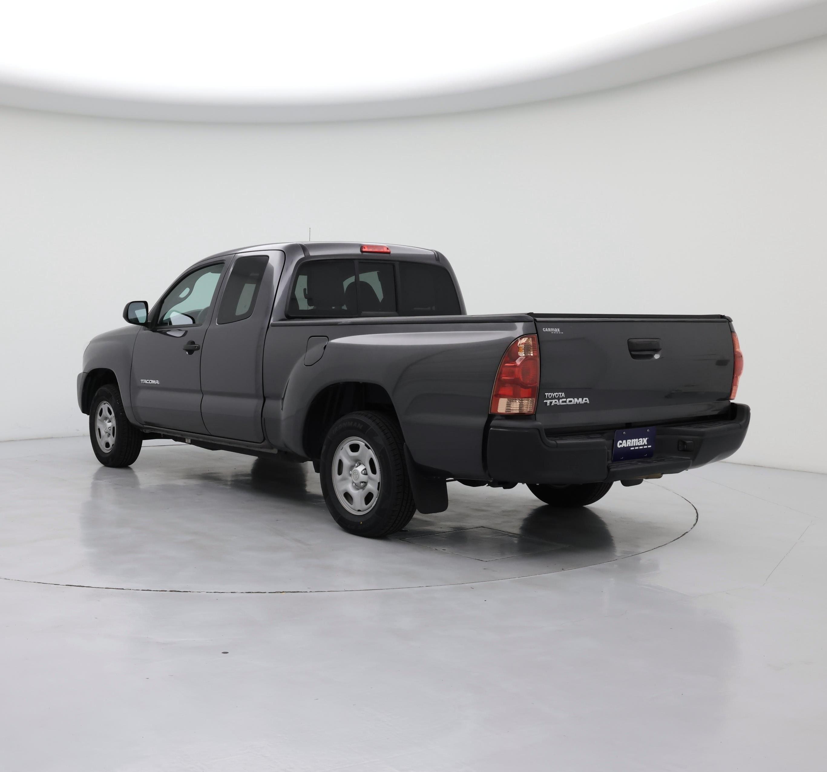 Thumbnail: 2014 Toyota Tacoma - 2