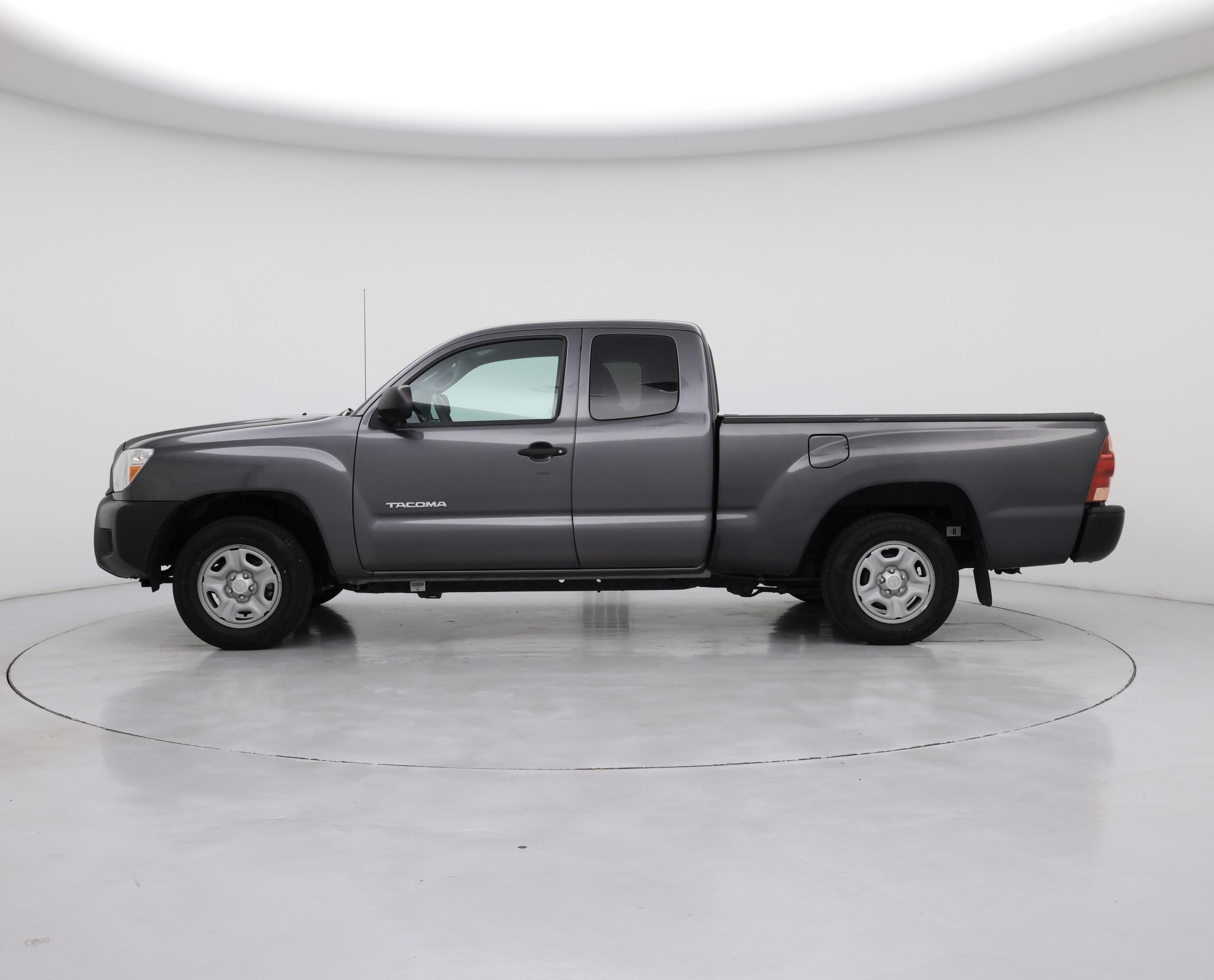 Thumbnail: 2014 Toyota Tacoma - 3