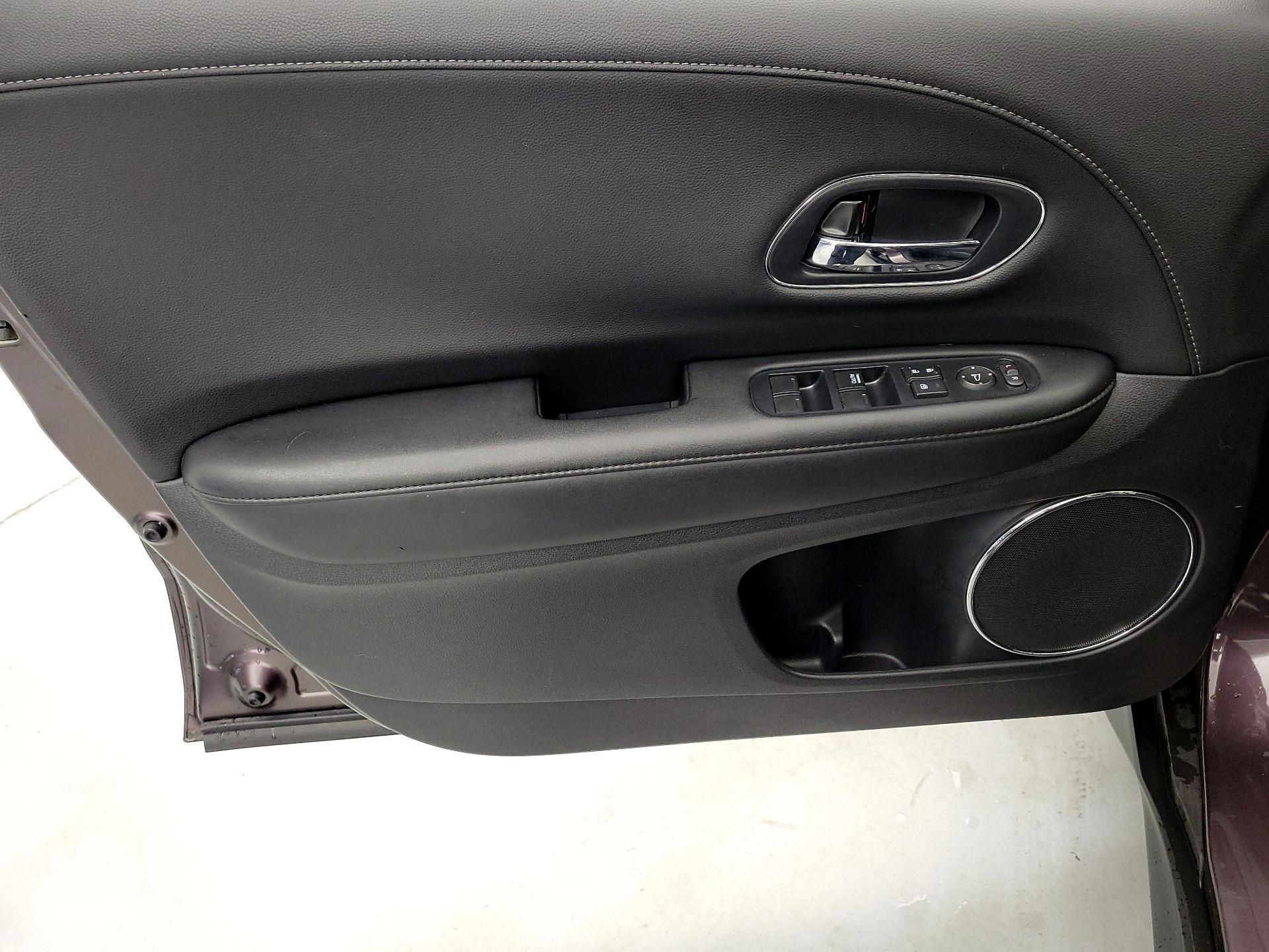 Thumbnail: 2022 Honda HR-V - 12