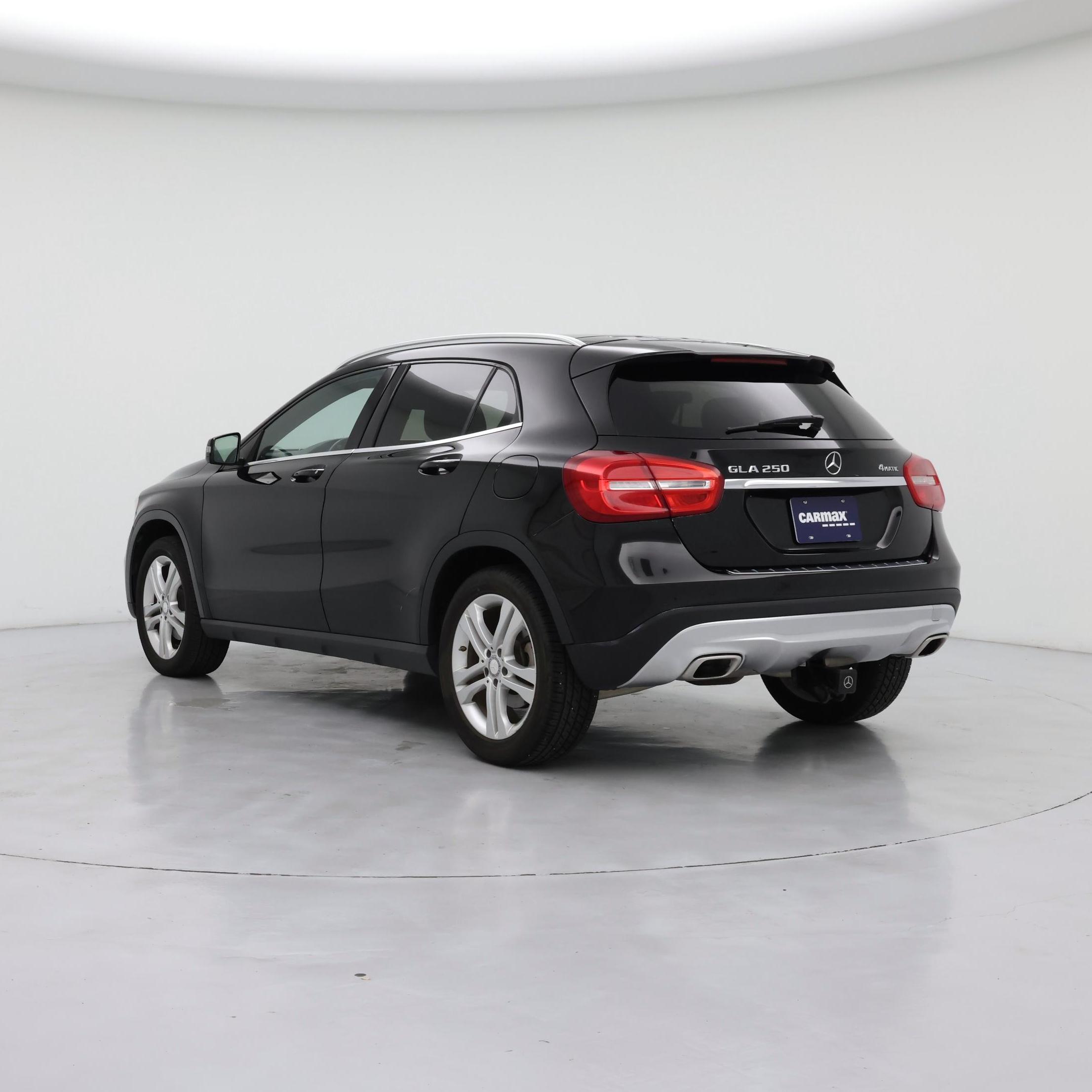 Thumbnail: 2016 Mercedes-Benz GLA - 2