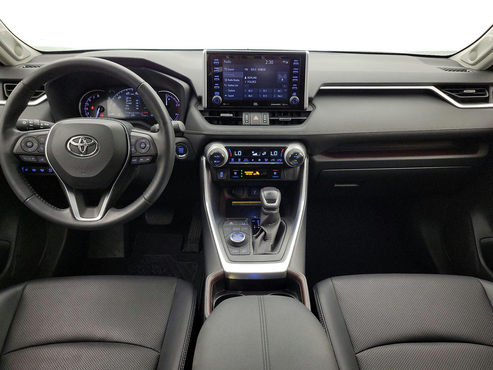 Thumbnail: 2020 Toyota RAV4 - 9