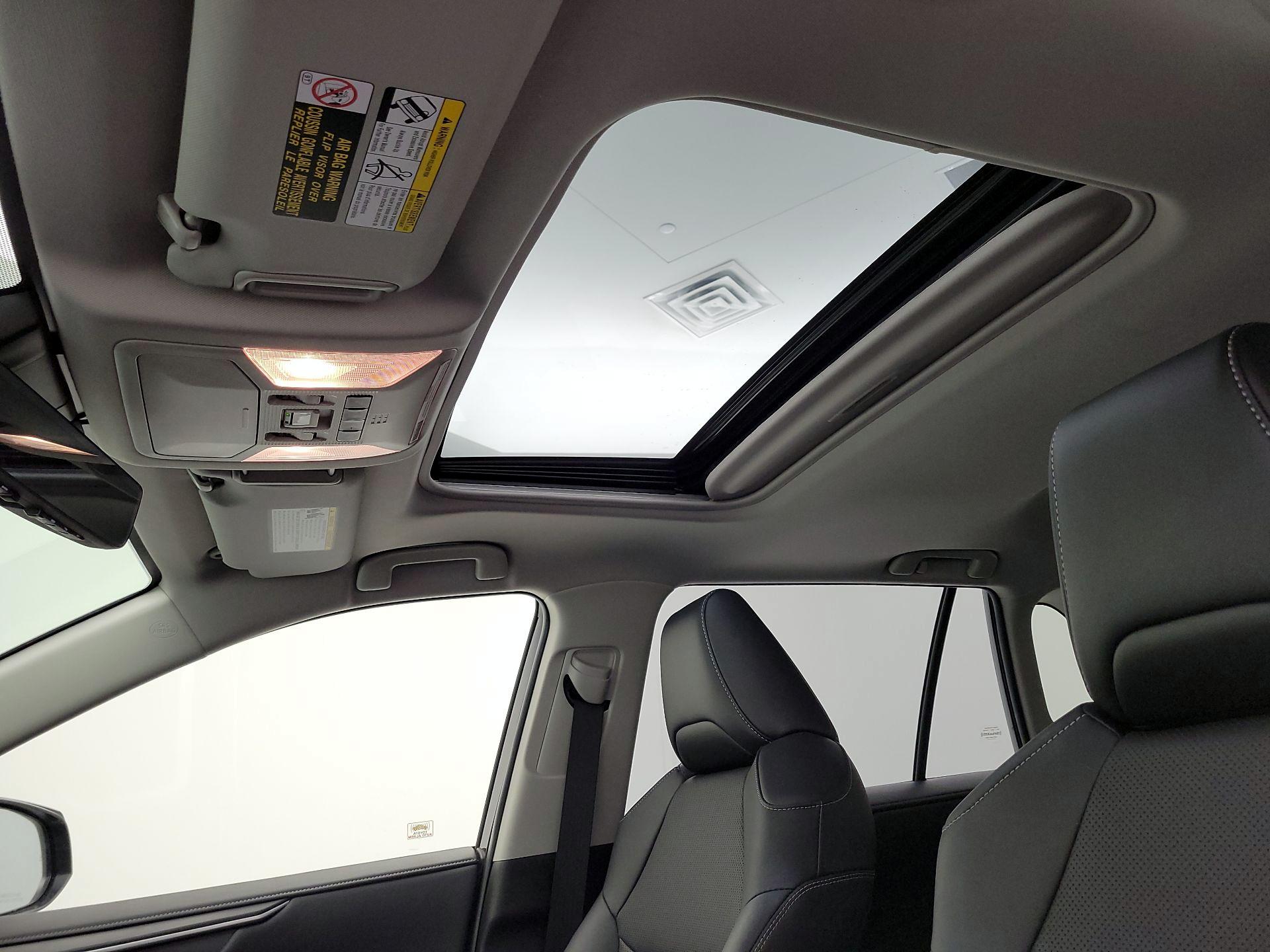 Thumbnail: 2020 Toyota RAV4 - 20