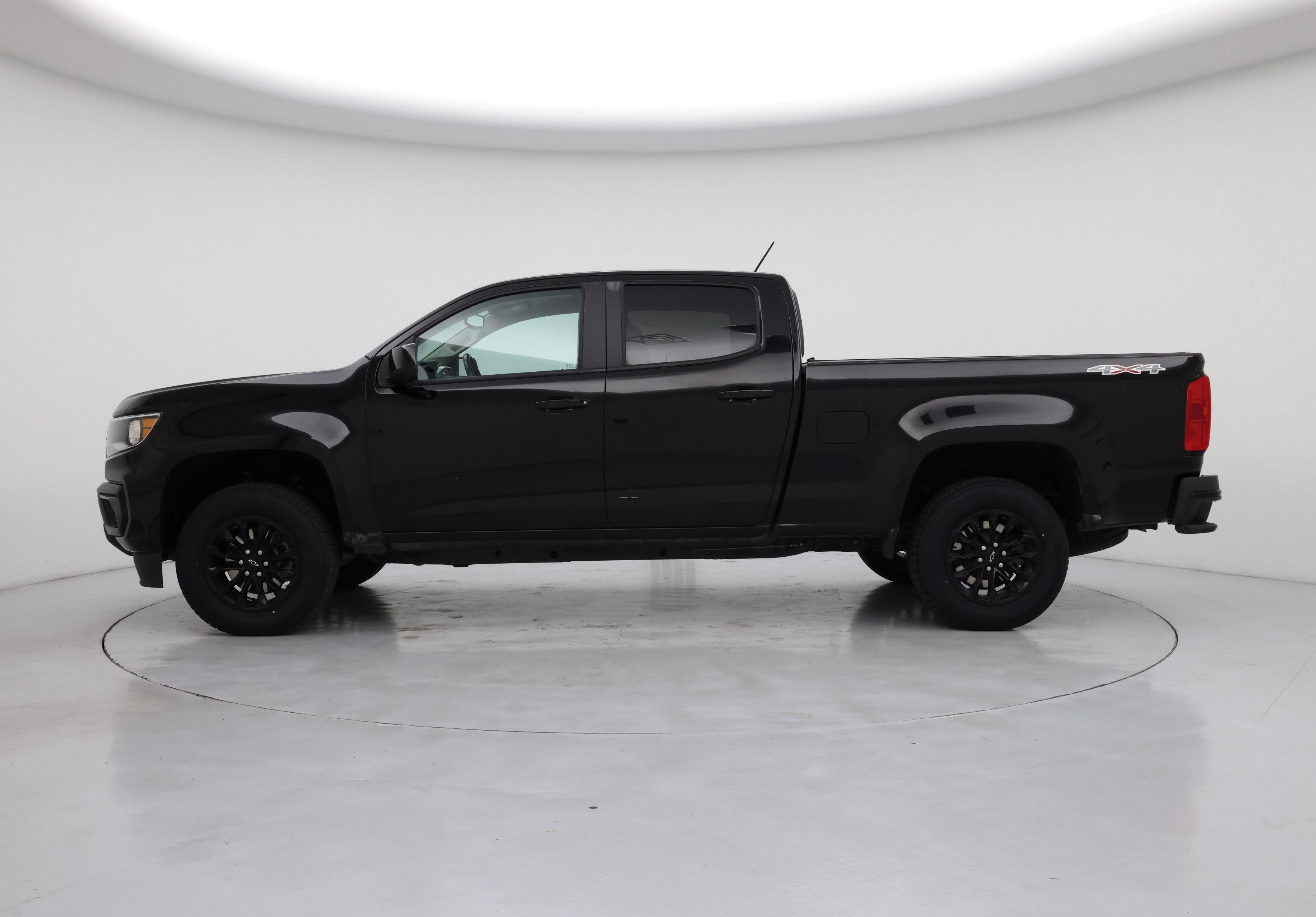 Thumbnail: 2022 Chevrolet Colorado - 3