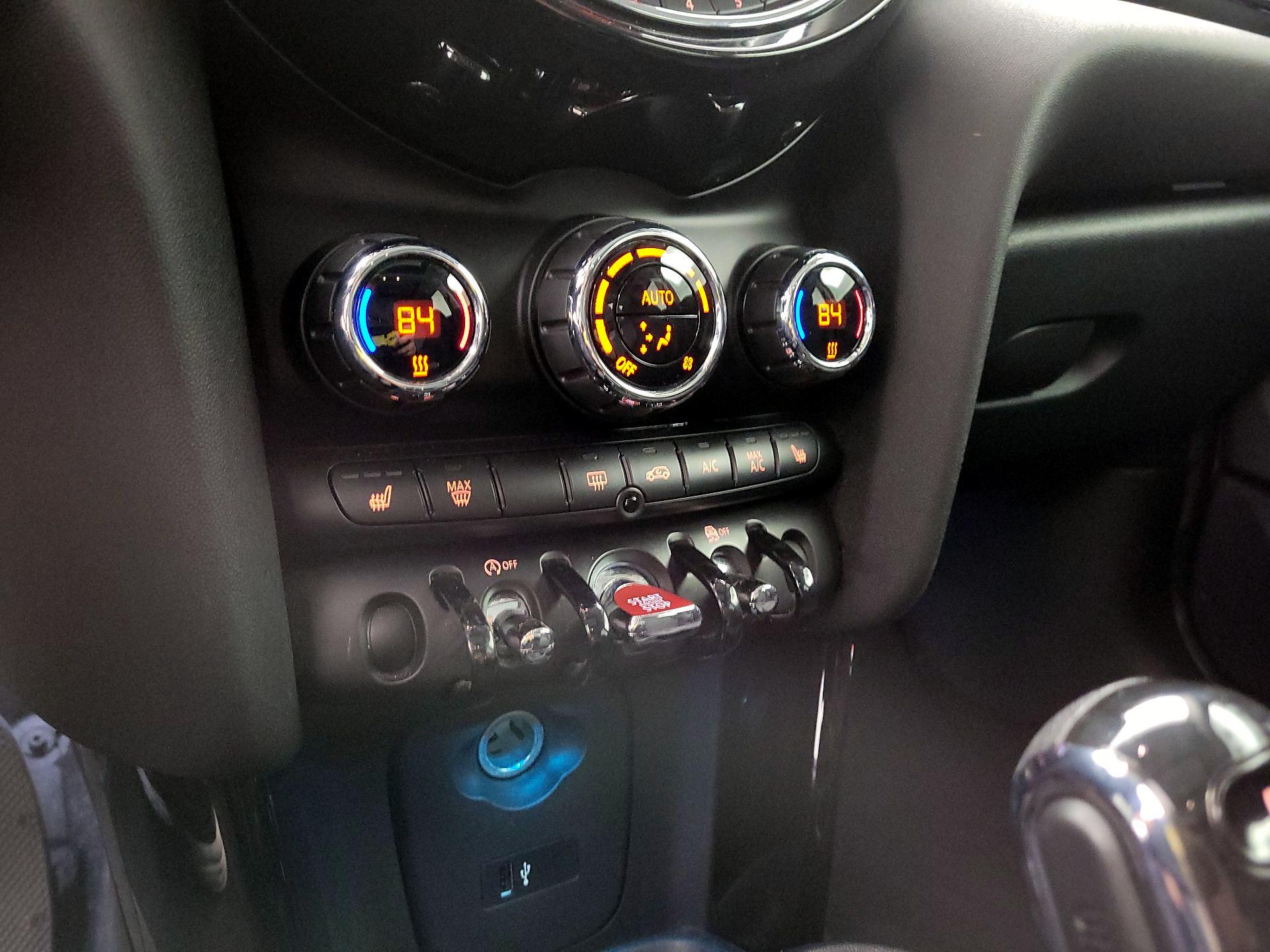 Thumbnail: 2020 MINI Cooper Hardtop - 16