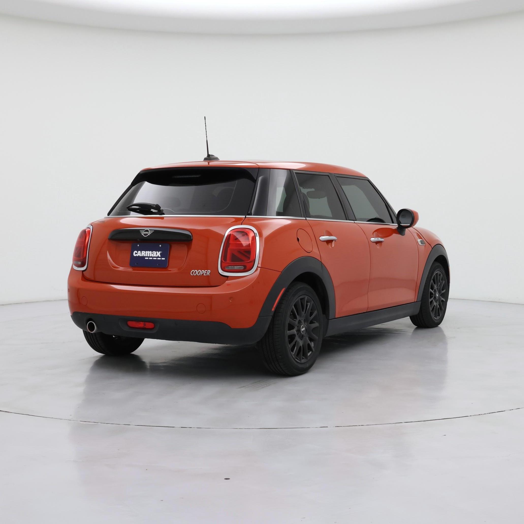 Thumbnail: 2020 MINI Cooper Hardtop - 8