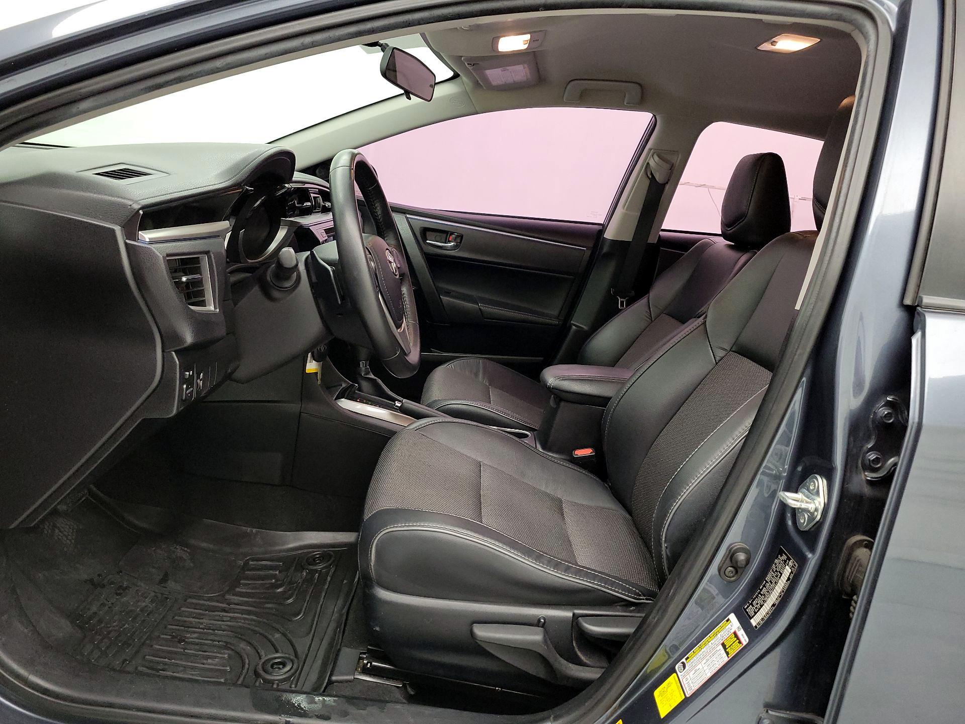 Thumbnail: 2015 Toyota Corolla - 11