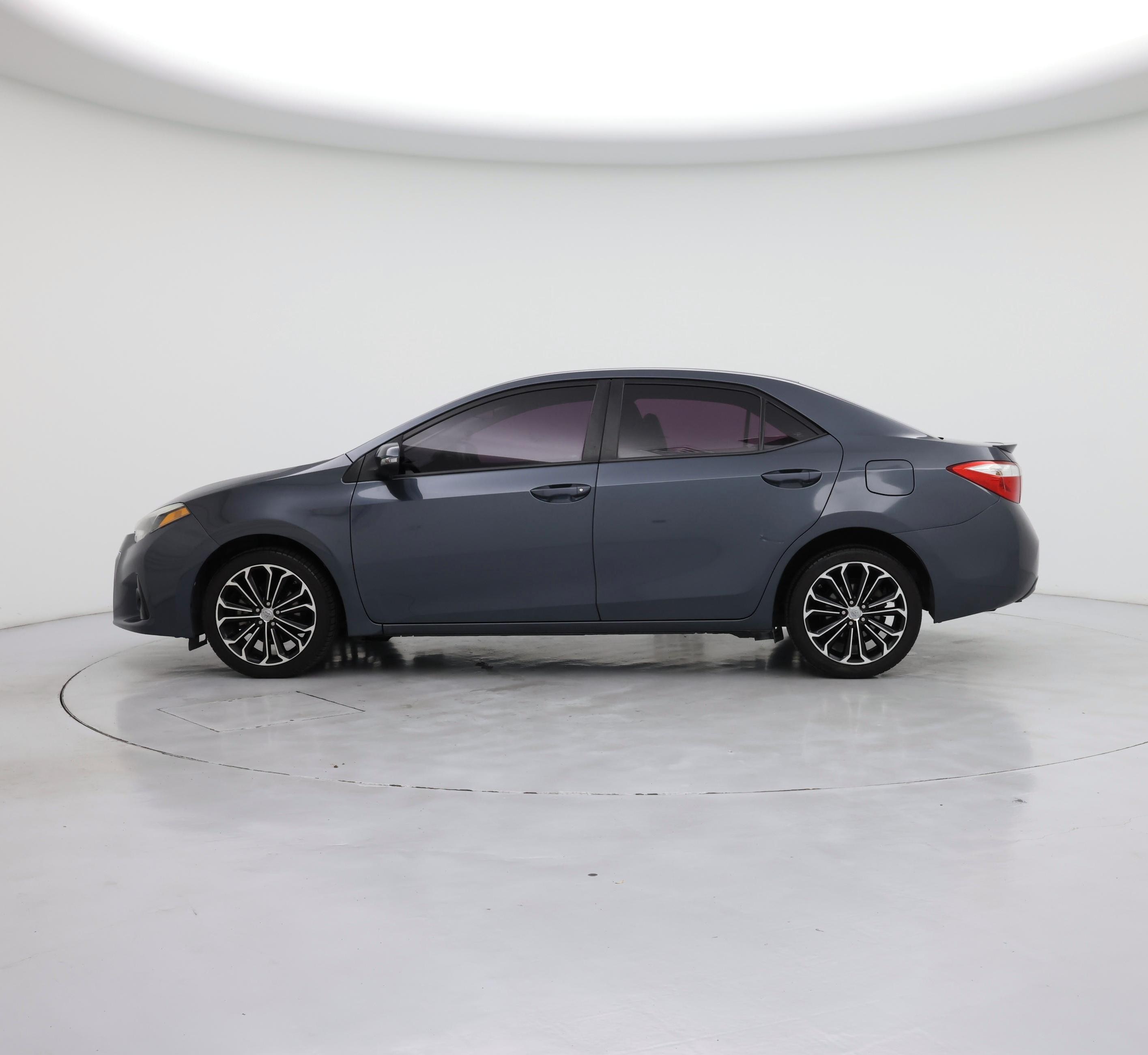 Thumbnail: 2015 Toyota Corolla - 3