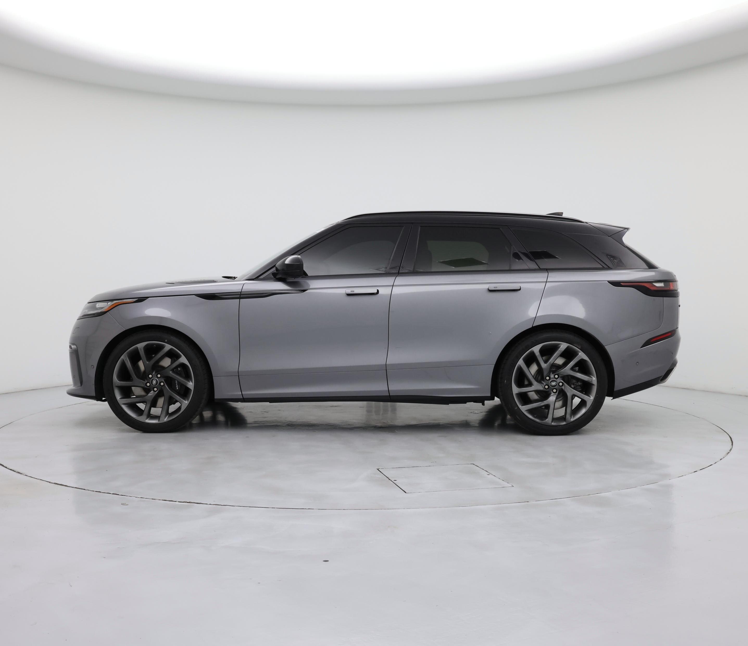 Thumbnail: 2020 Land Rover Range Rover Velar - 3